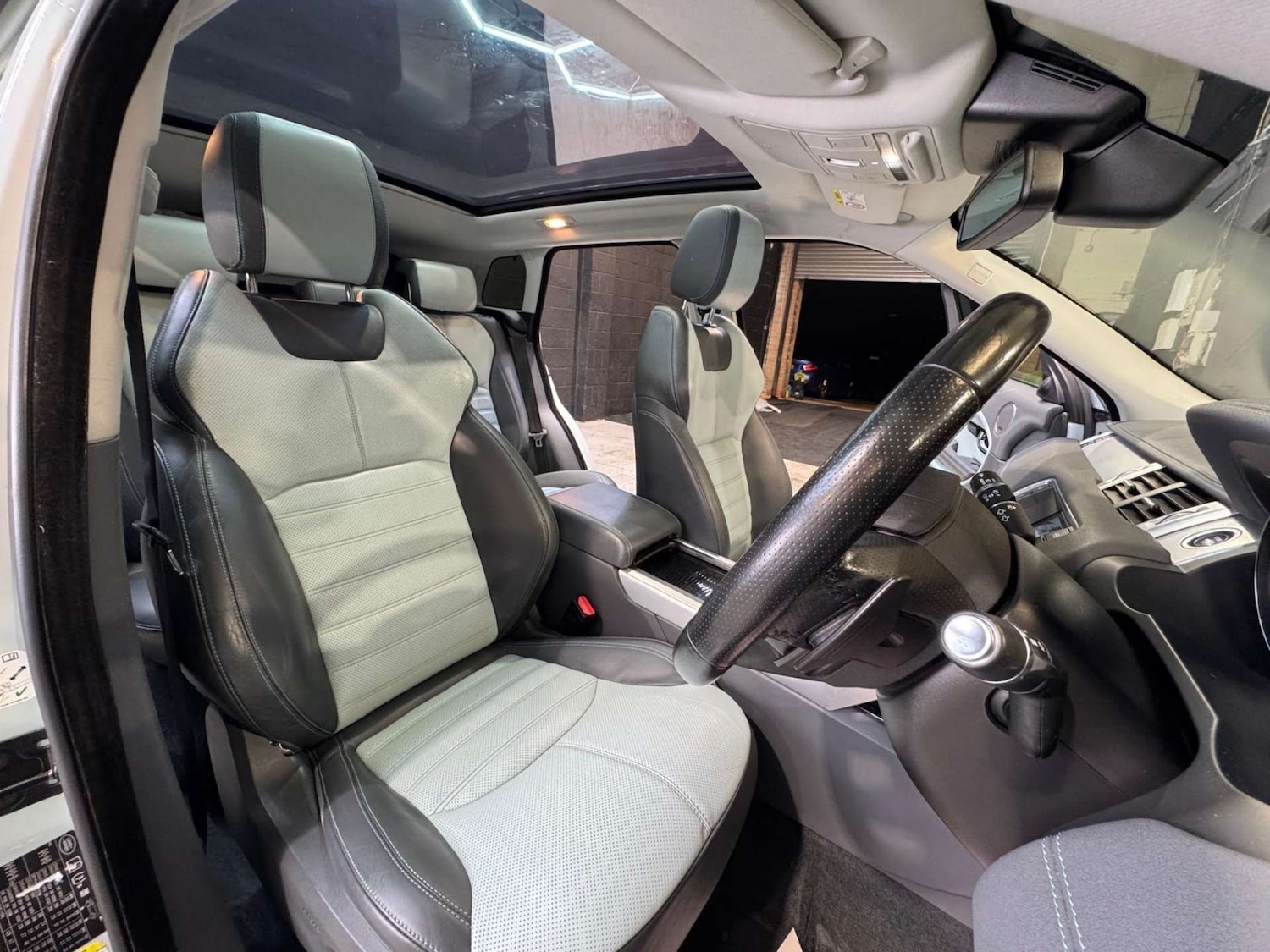 Used Land Rover Range Rover Evoque 2016 for sale - 76505132: Photo 38