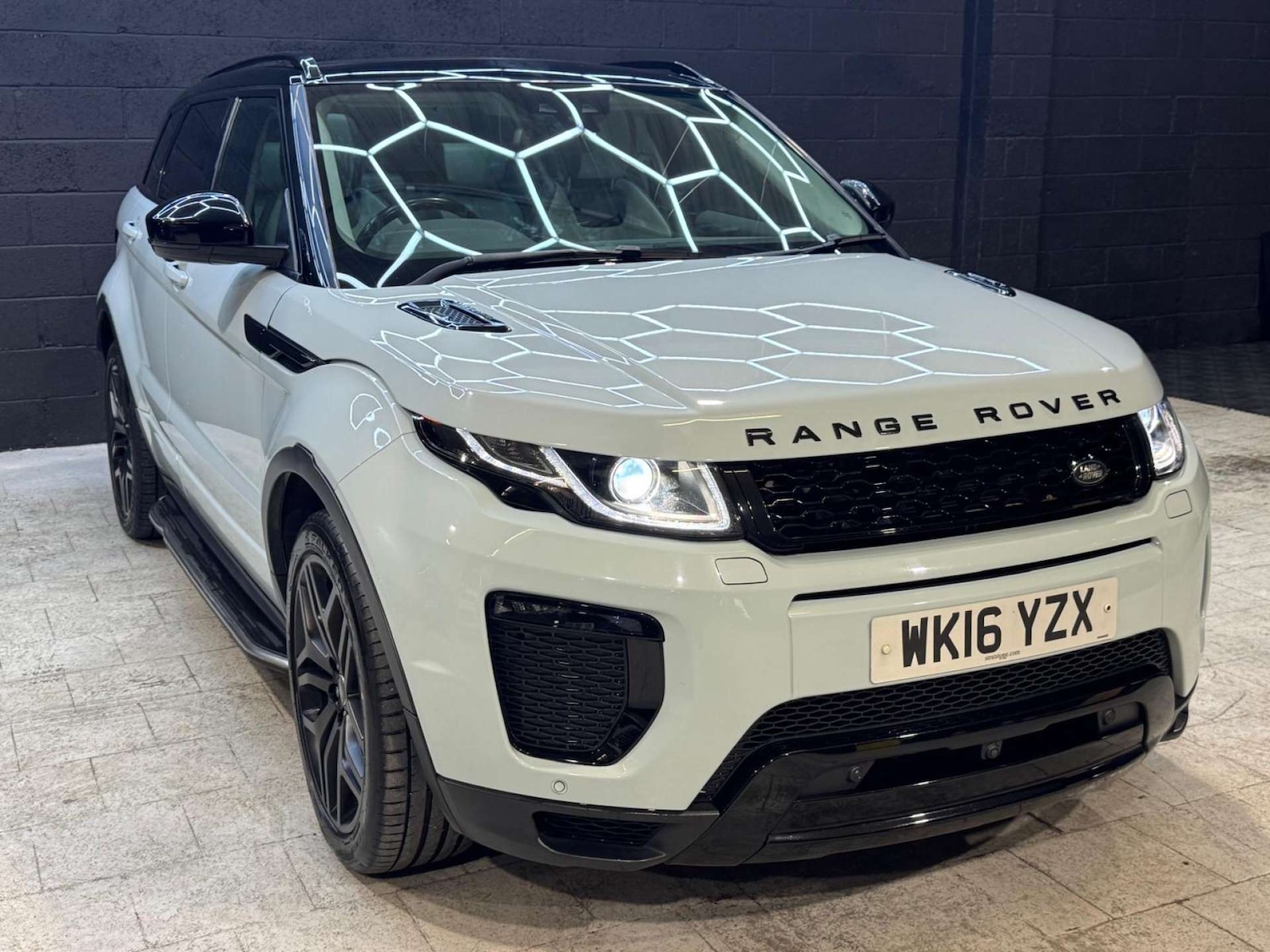 Used Land Rover Range Rover Evoque 2016 for sale - 76505132: Photo 39