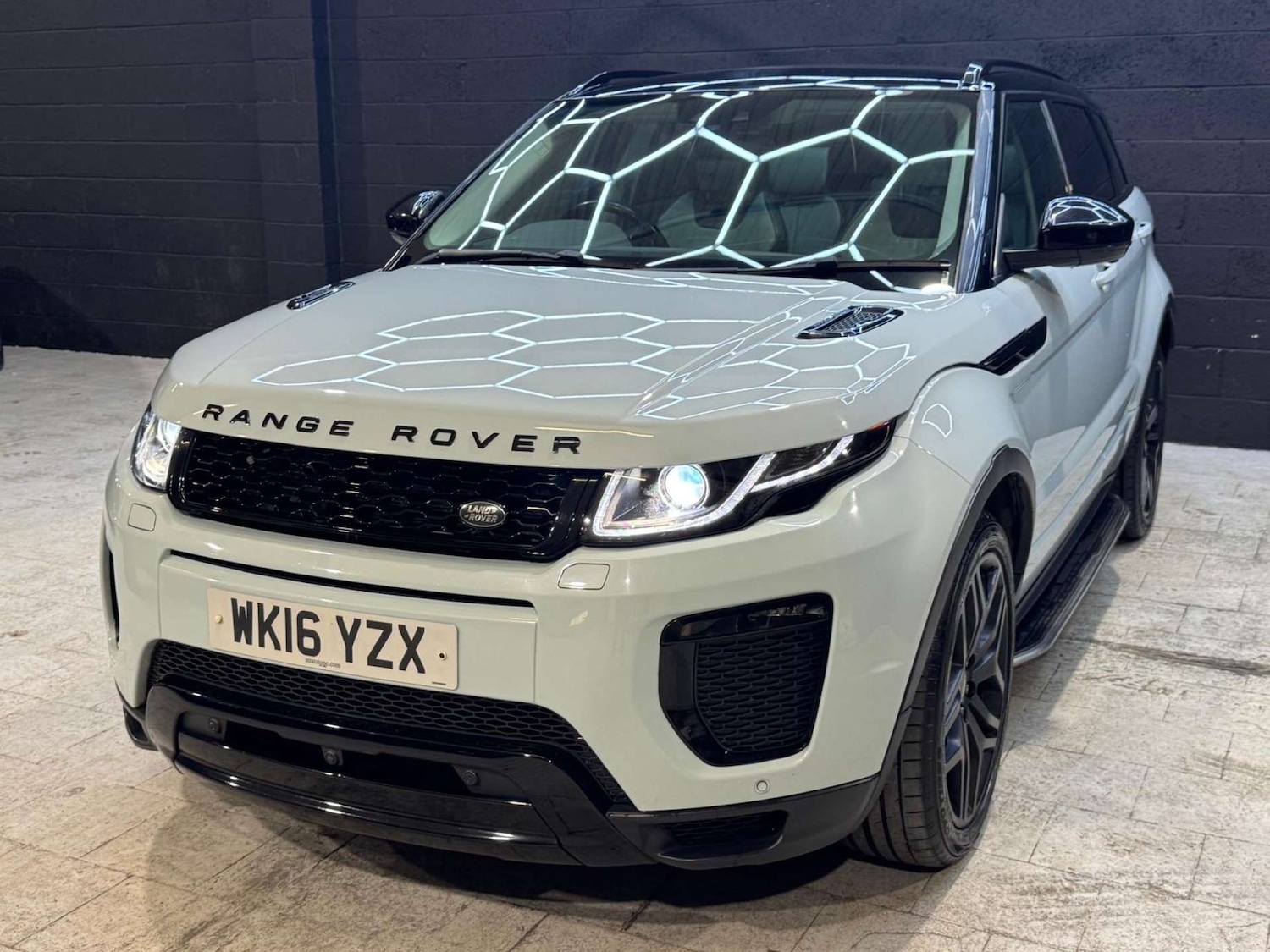 Used Land Rover Range Rover Evoque 2016 for sale - 76505132: Photo 40