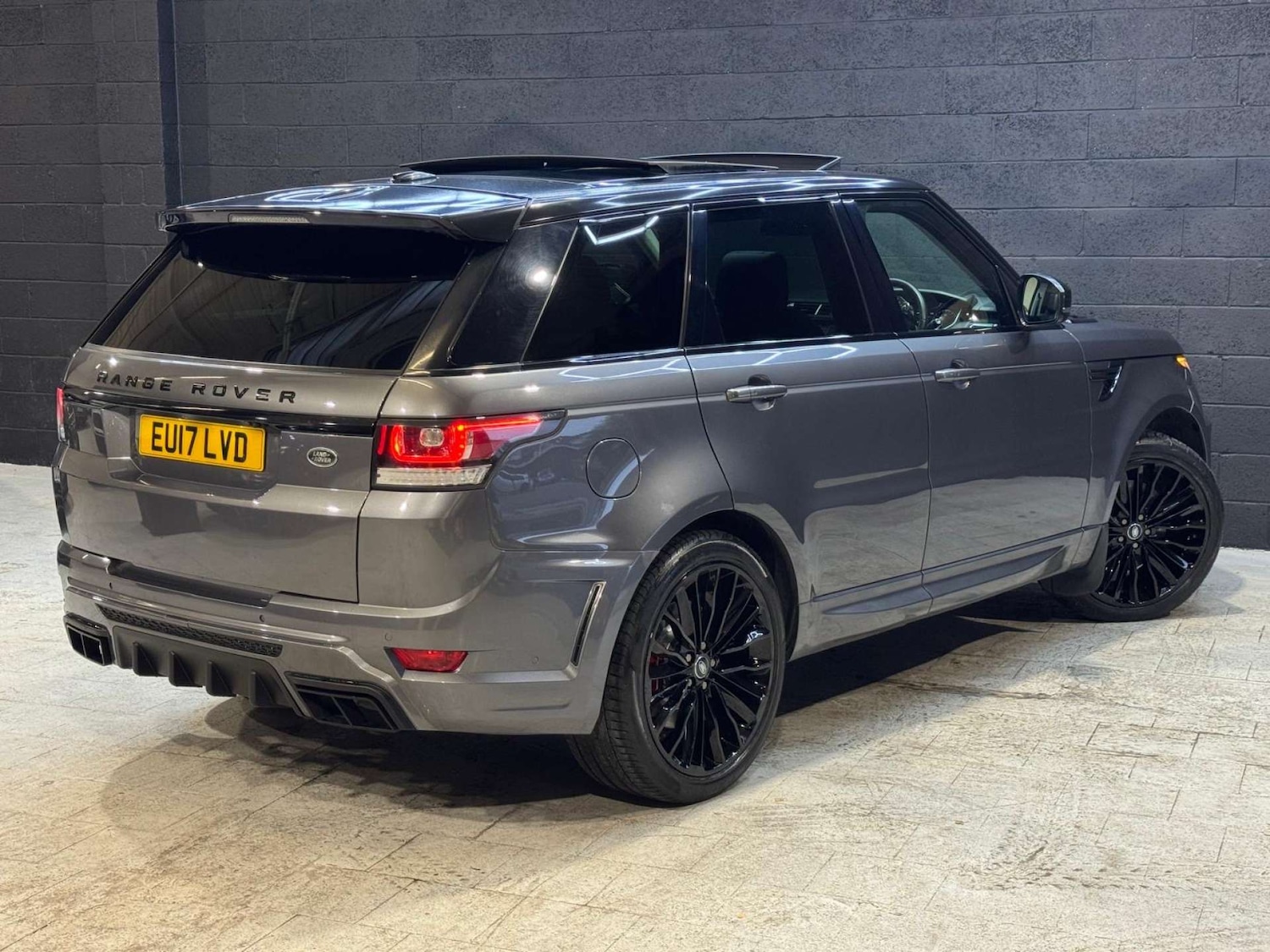 Used Land Rover Range Rover Sport 2017 for sale - 76481430: Photo 14