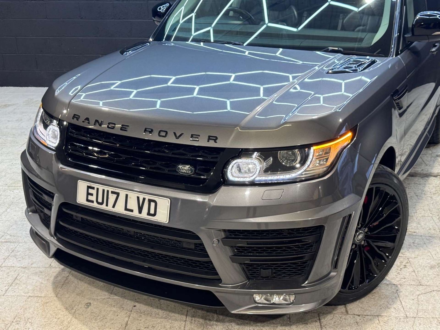 Used Land Rover Range Rover Sport 2017 for sale - 76481430: Photo 30