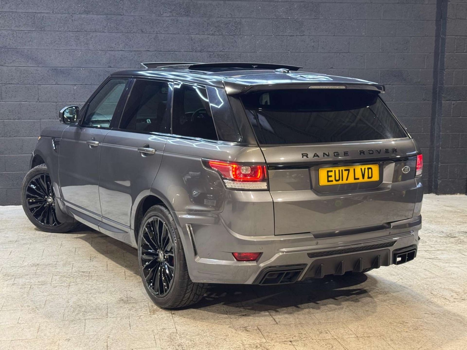 Used Land Rover Range Rover Sport 2017 for sale - 76481430: Photo 5