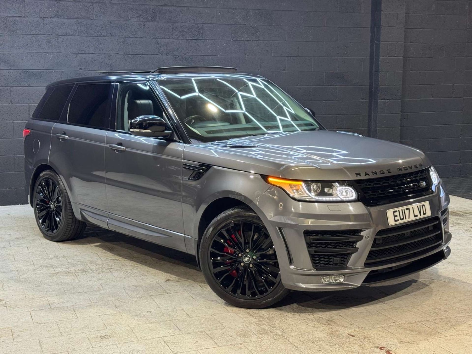 Used Land Rover Range Rover Sport 2017 for sale - 76481430: Photo 7