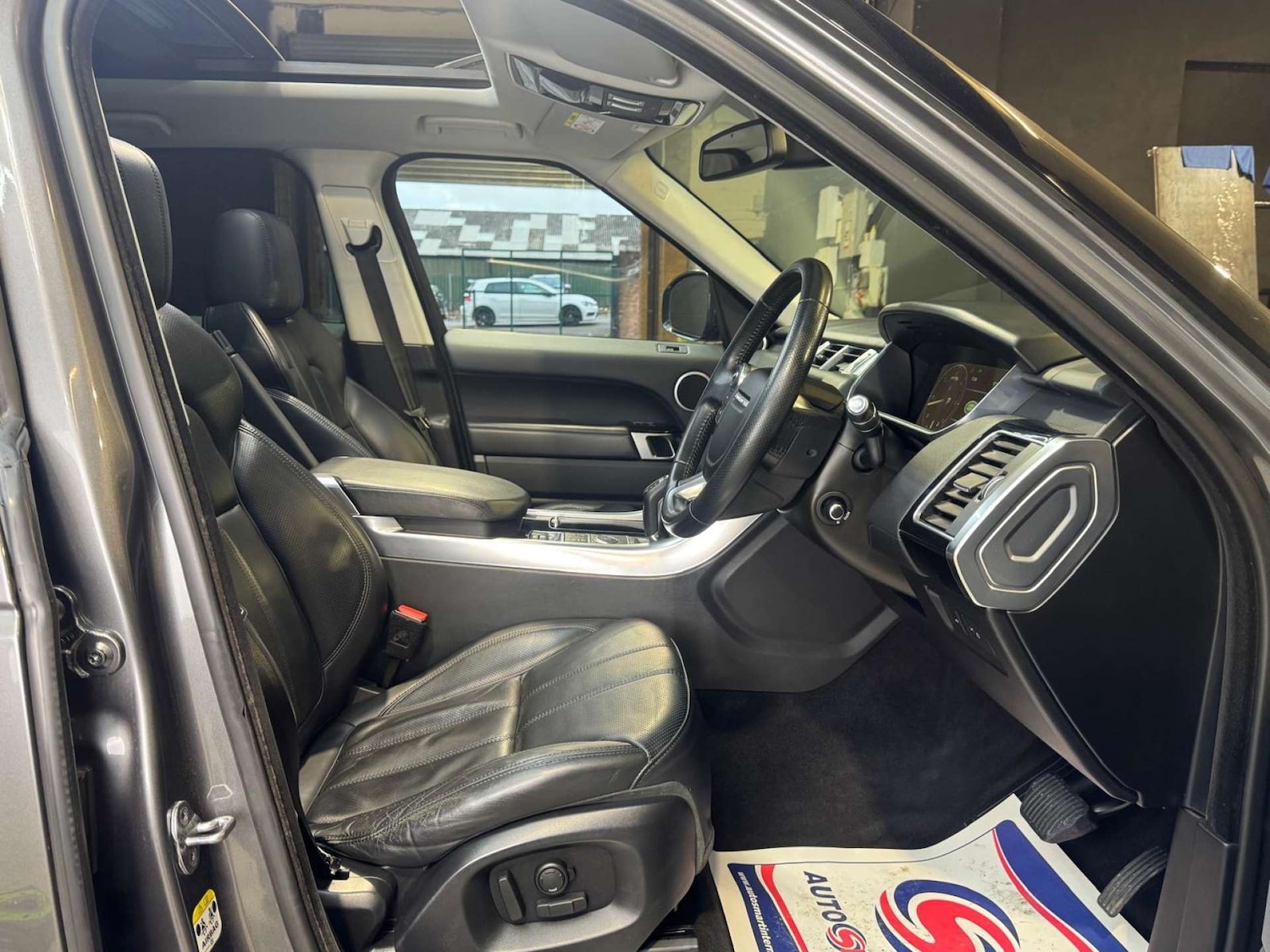 Used Land Rover Range Rover Sport 2017 for sale - 76481430: Photo 73