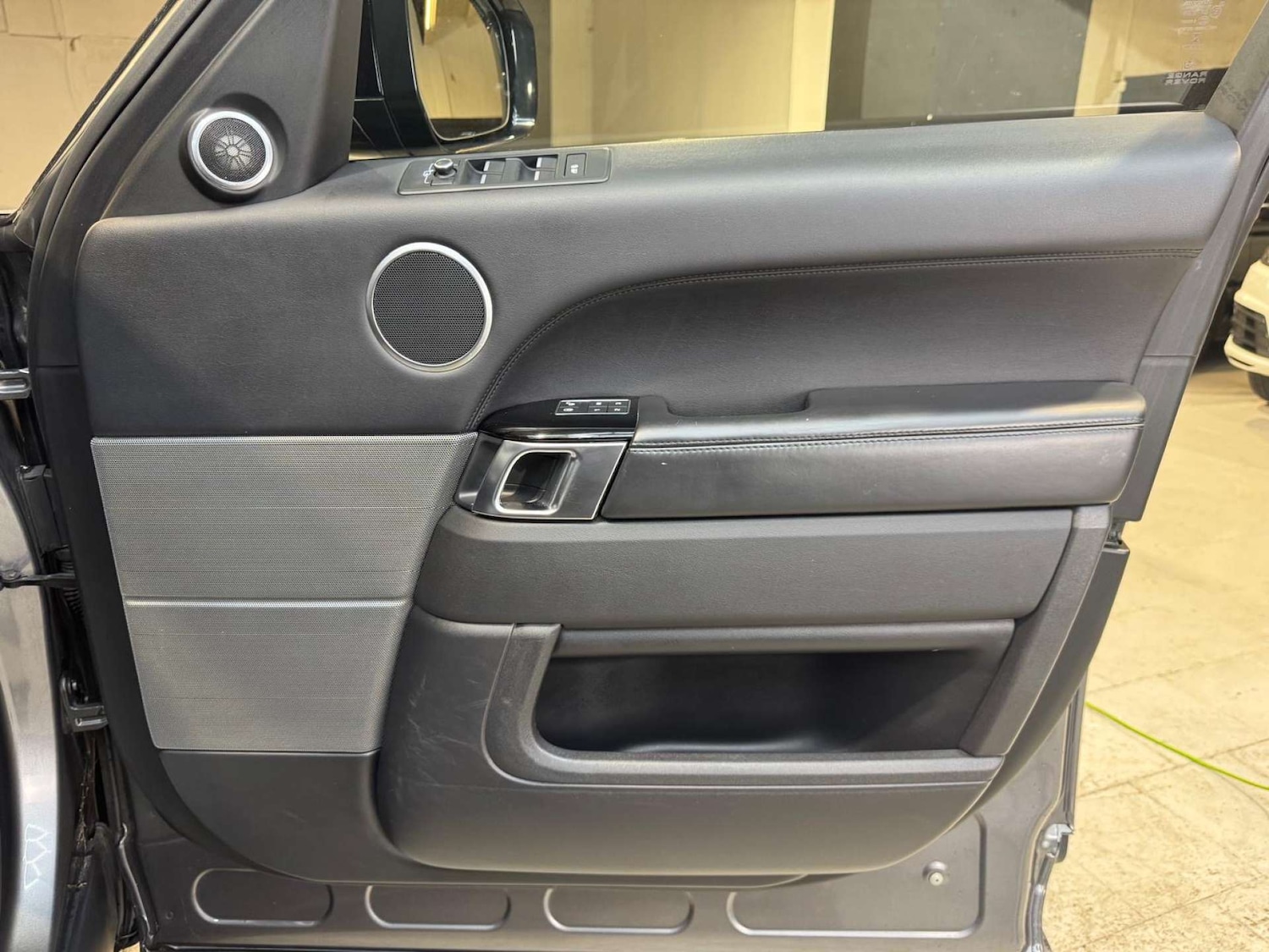 Used Land Rover Range Rover Sport 2017 for sale - 76481430: Photo 74