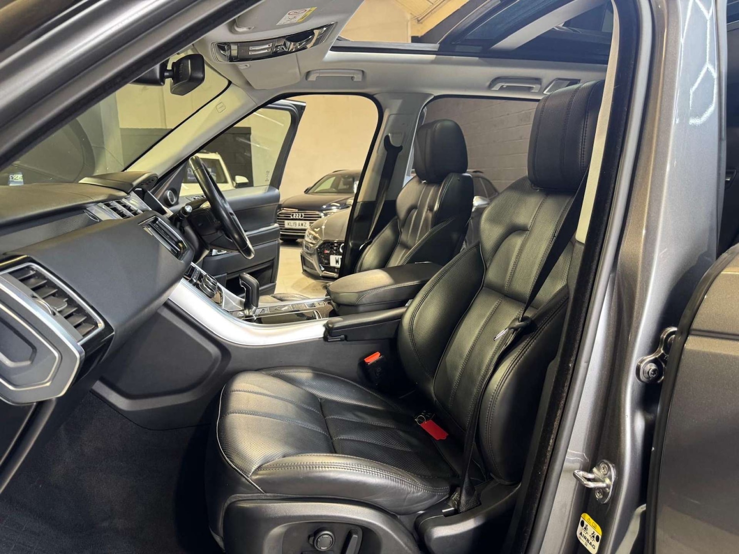 Used Land Rover Range Rover Sport 2017 for sale - 76481430: Photo 90