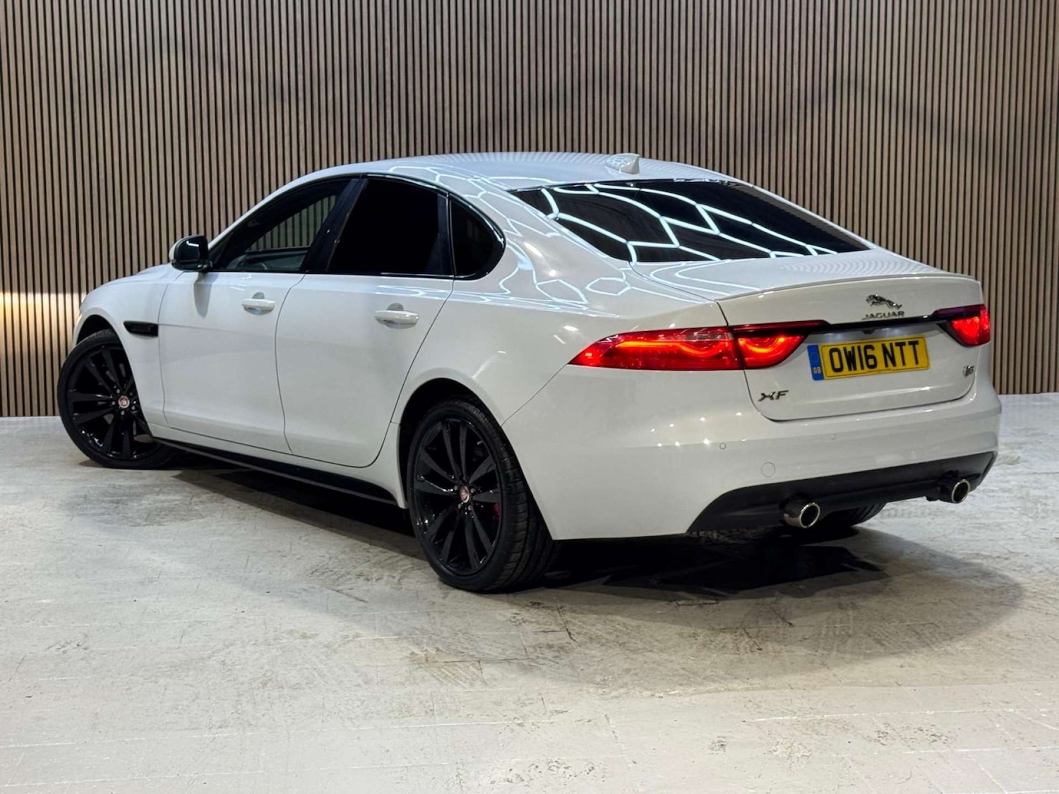 Used Jaguar XF 2016 for sale - 77022592: Photo 27
