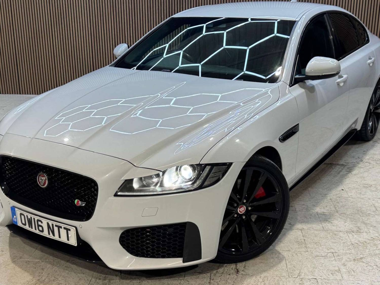 Used Jaguar XF 2016 for sale - 77022592: Photo 35