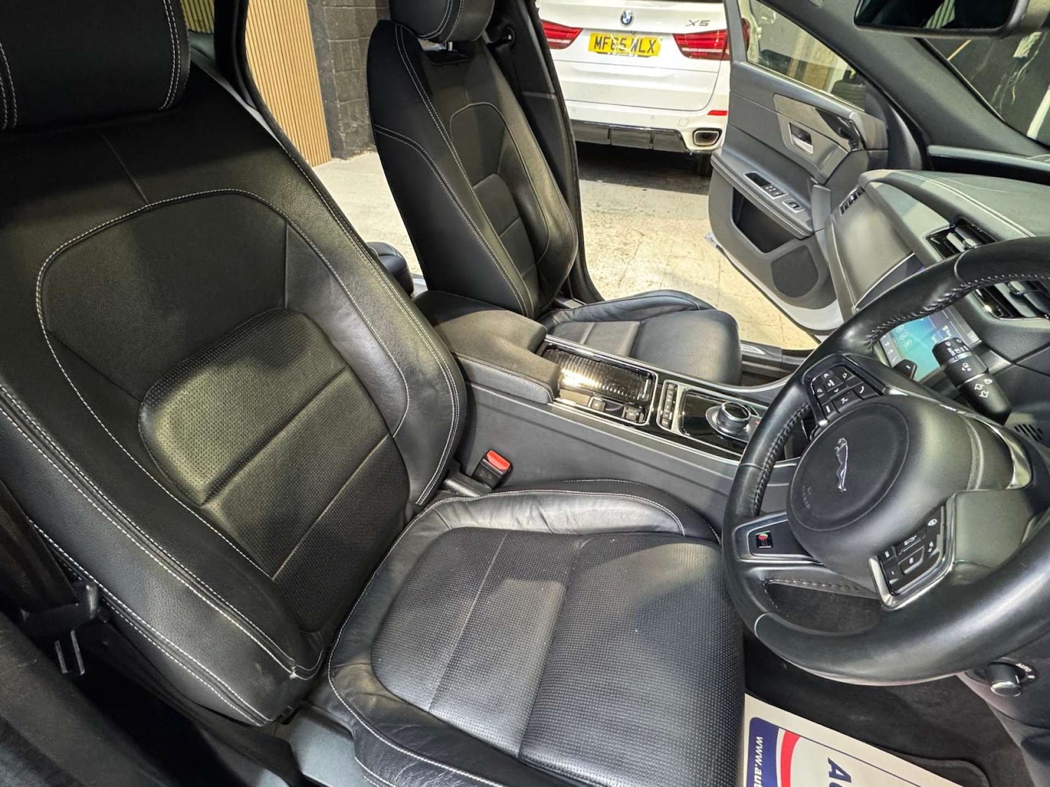 Used Jaguar XF 2016 for sale - 77022592: Photo 41