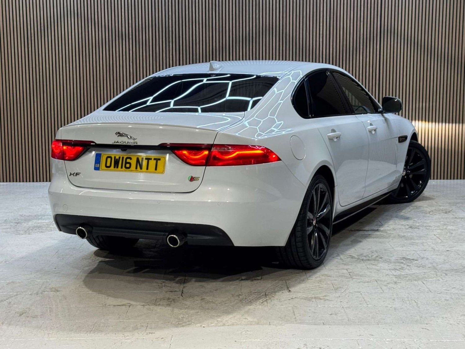 Used Jaguar XF 2016 for sale - 77022592: Photo 5
