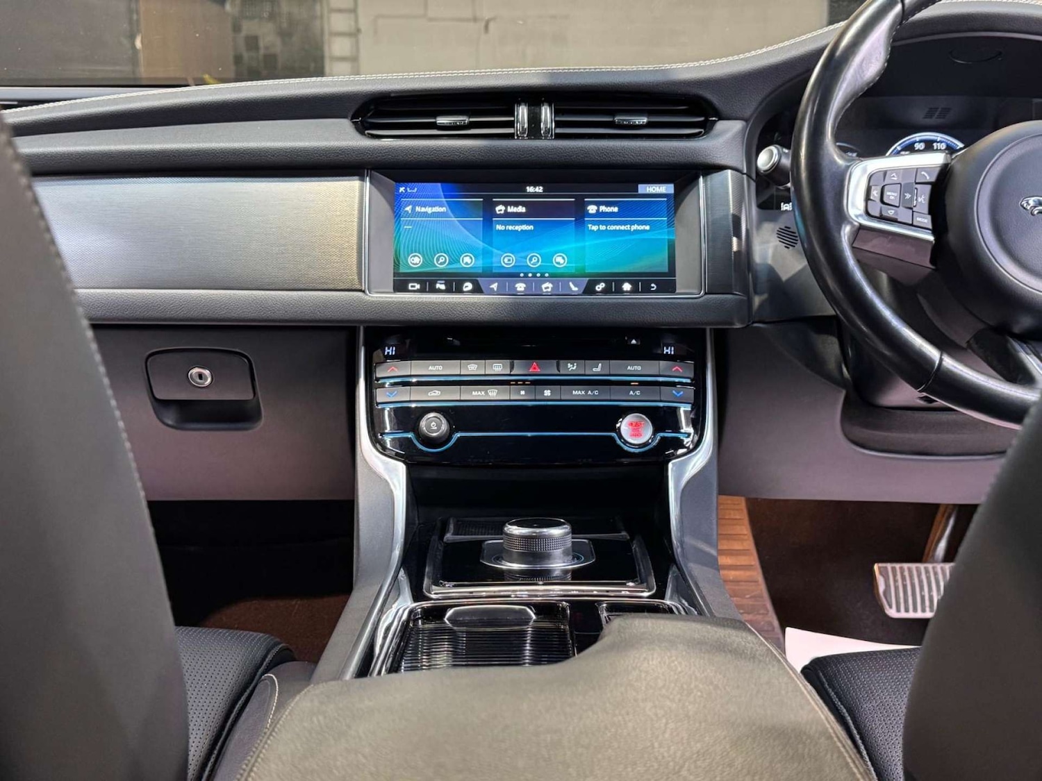 Used Jaguar XF 2016 for sale - 77022592: Photo 55