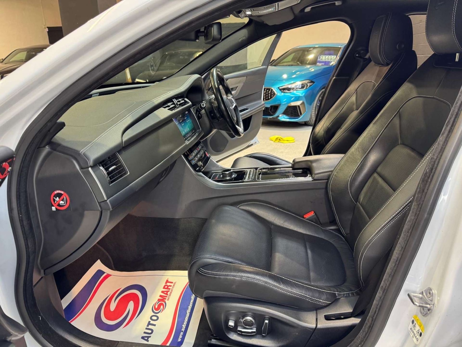 Used Jaguar XF 2016 for sale - 77022592: Photo 68