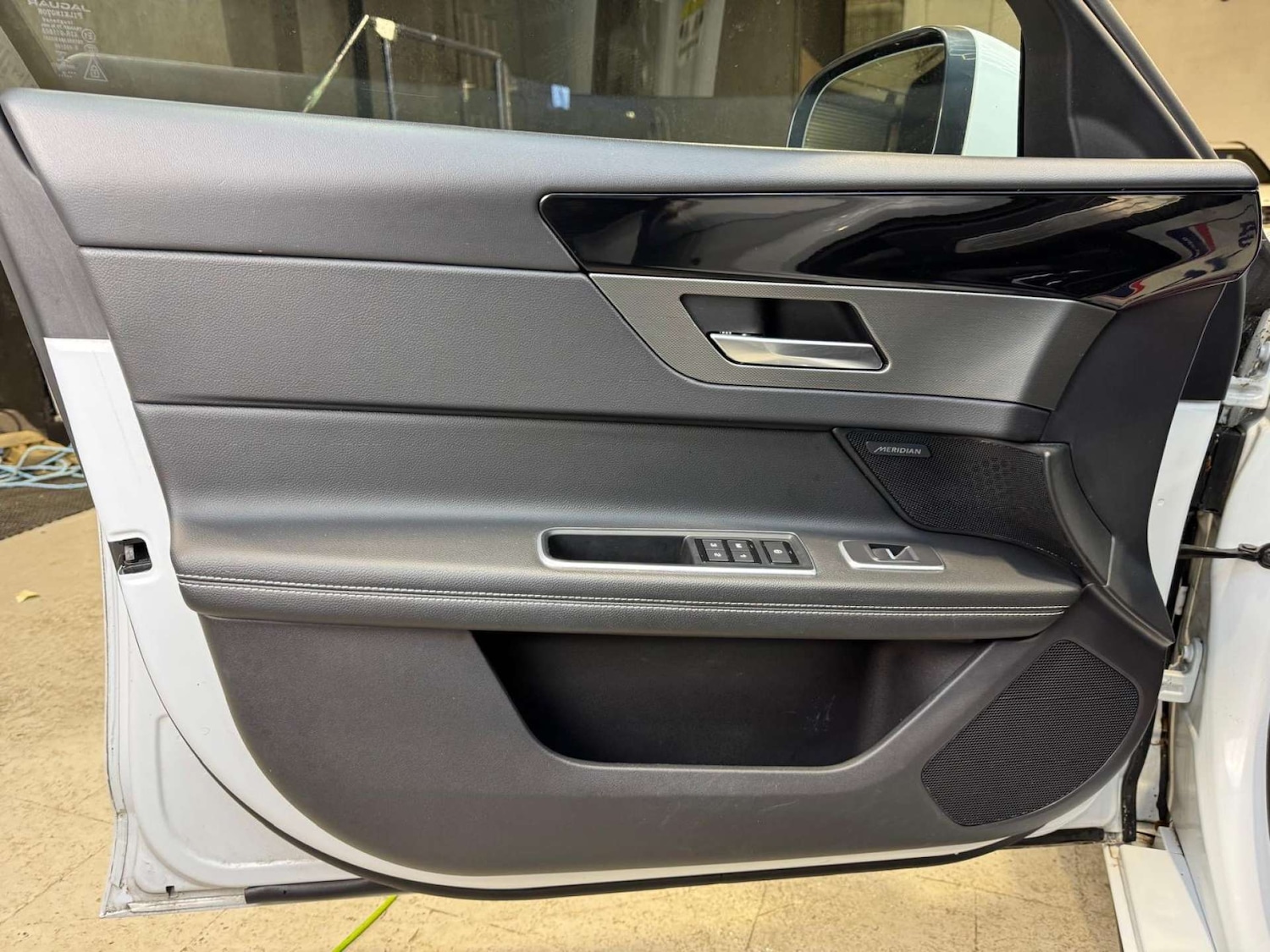 Used Jaguar XF 2016 for sale - 77022592: Photo 73