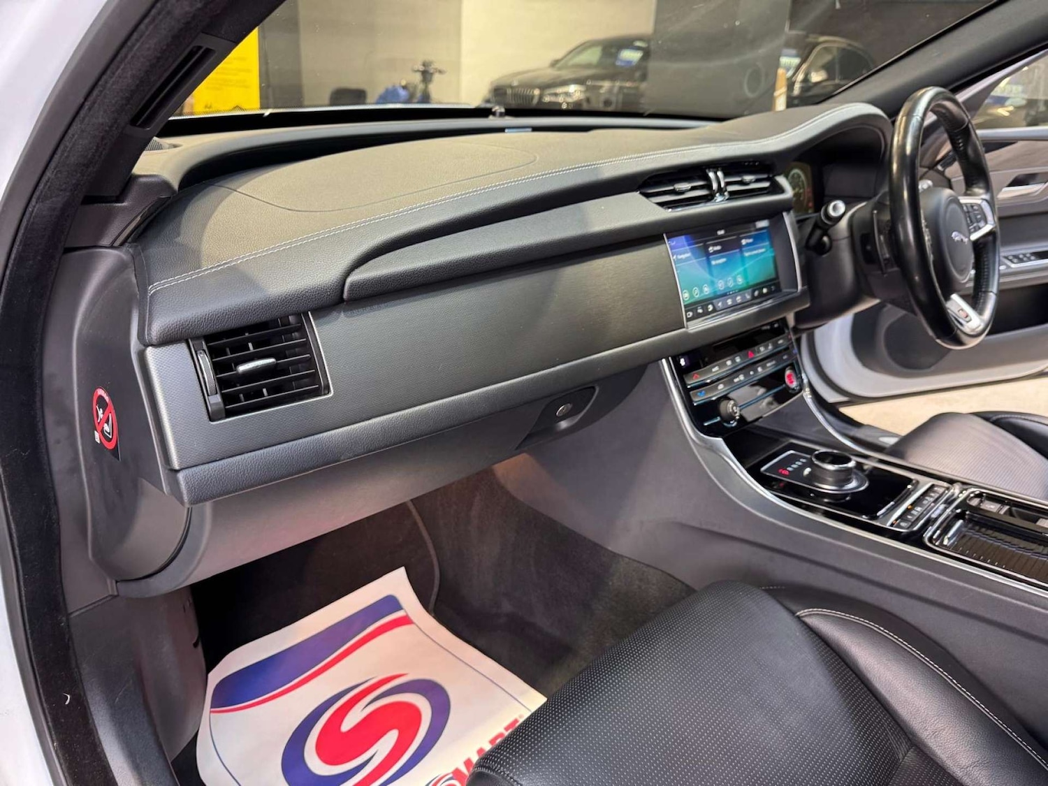 Used Jaguar XF 2016 for sale - 77022592: Photo 76