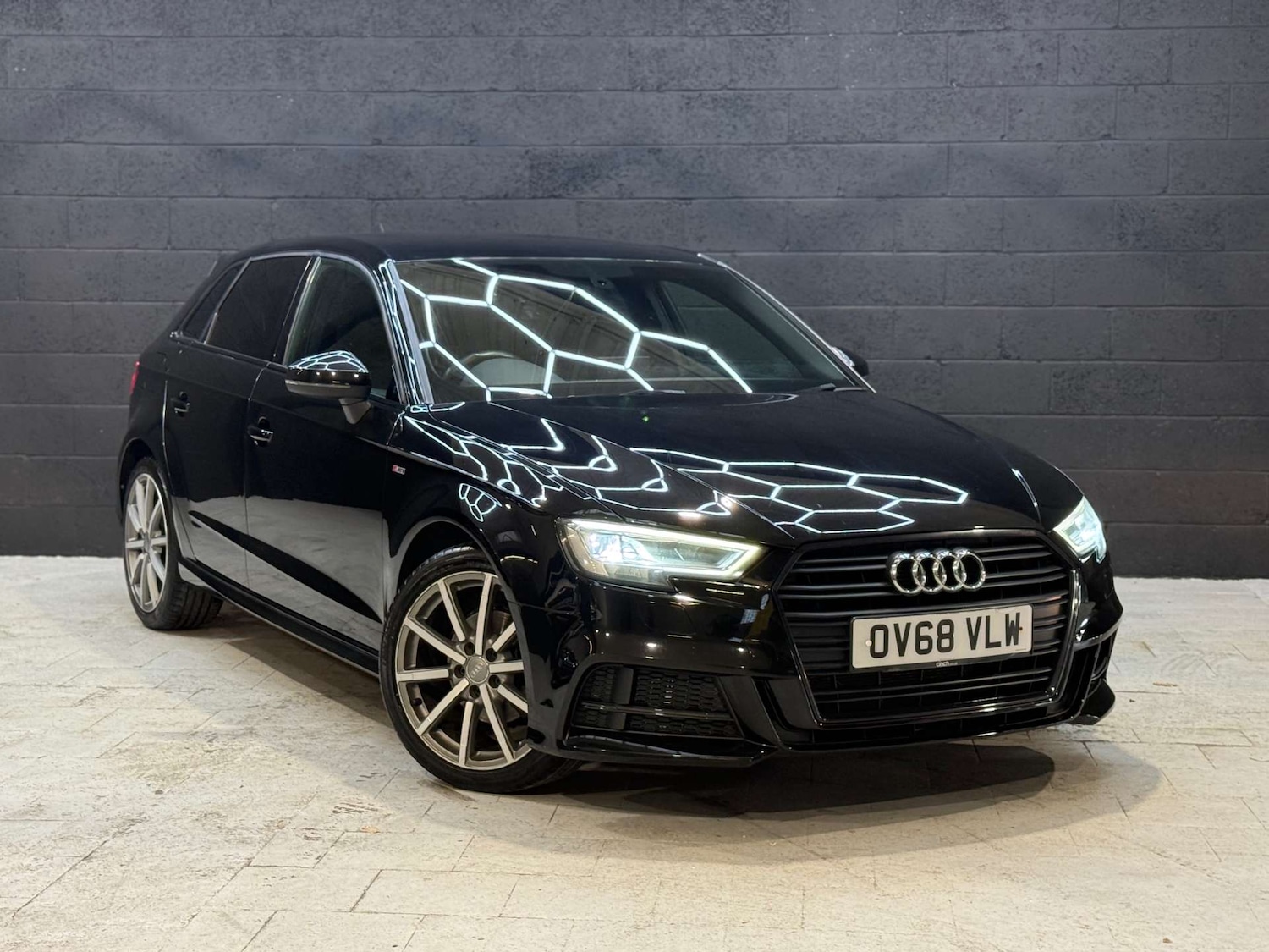 Used Audi A3 2018 for sale - 76277568: Photo 1