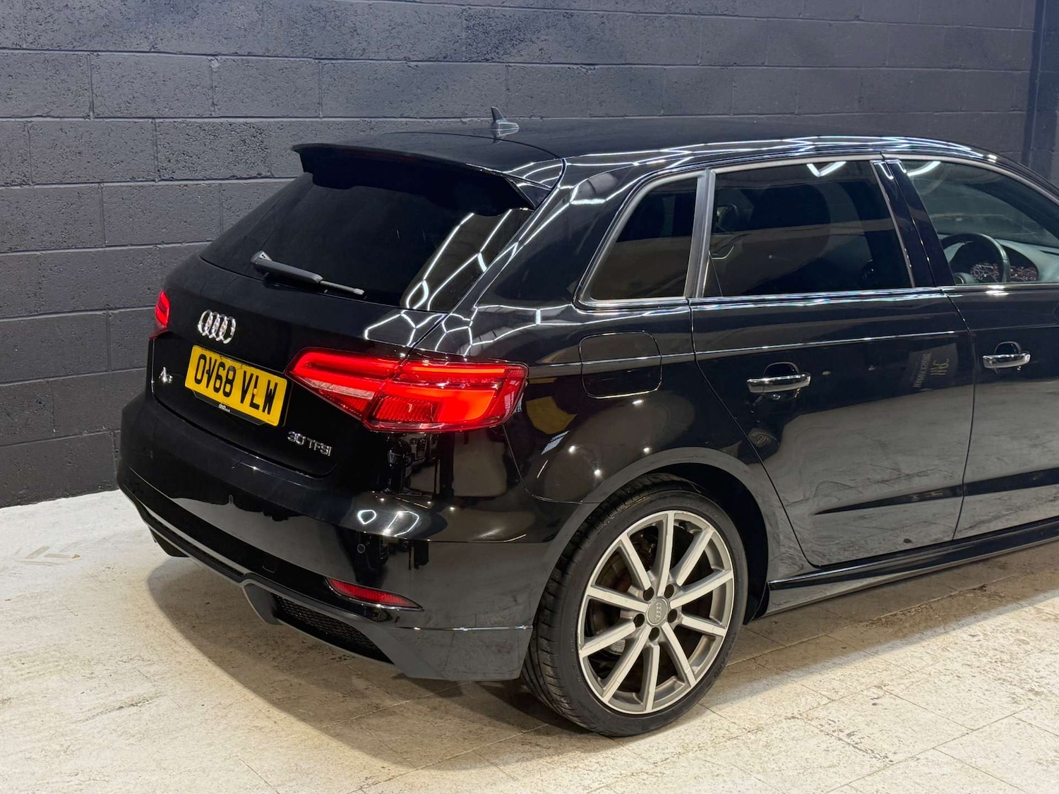 Used Audi A3 2018 for sale - 76277568: Photo 15