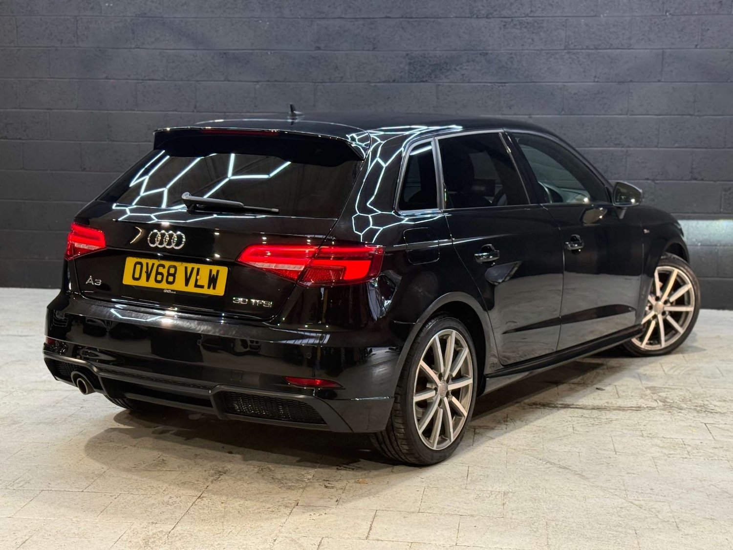 Used Audi A3 2018 for sale - 76277568: Photo 17