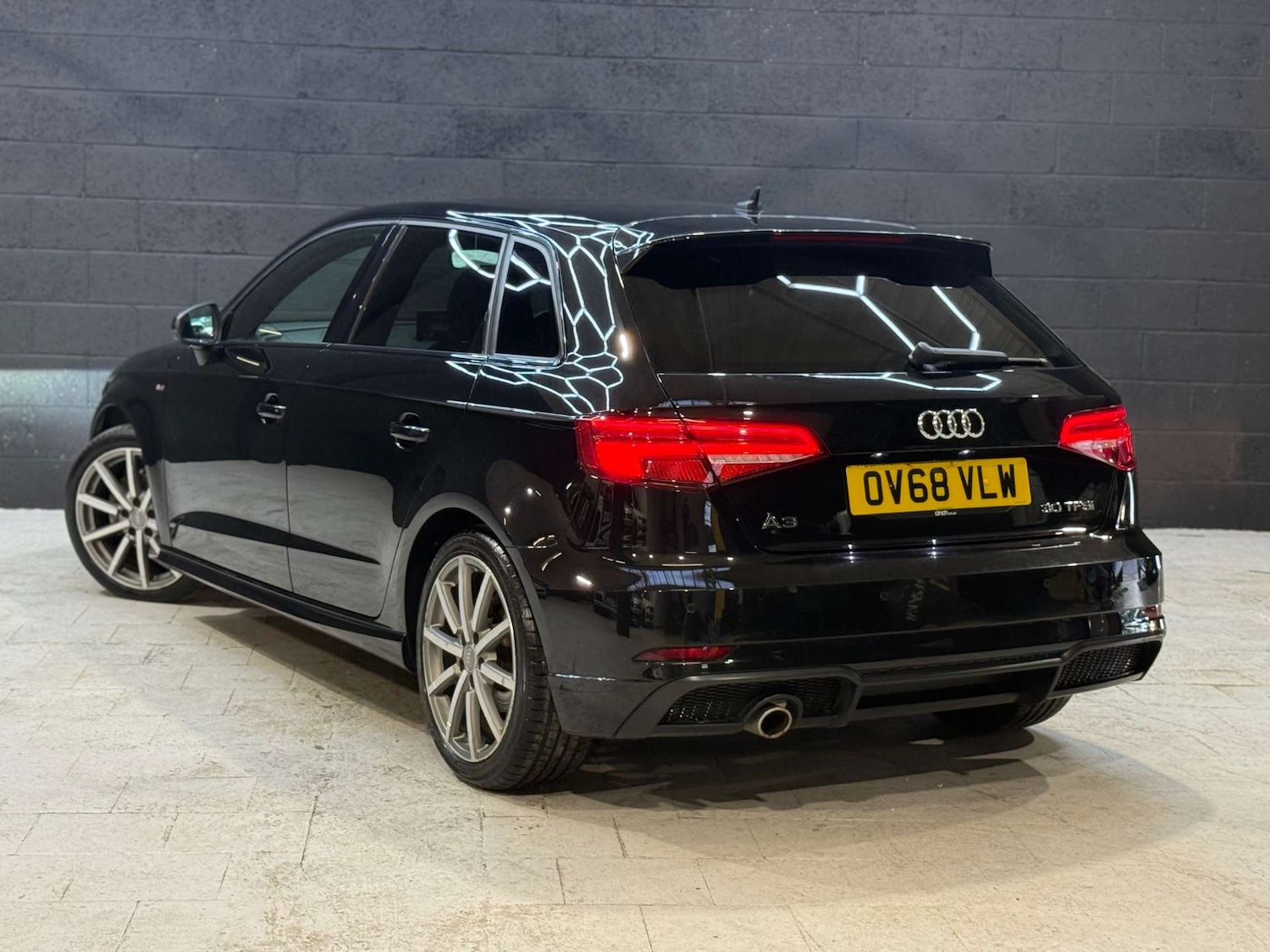 Used Audi A3 2018 for sale - 76277568: Photo 21