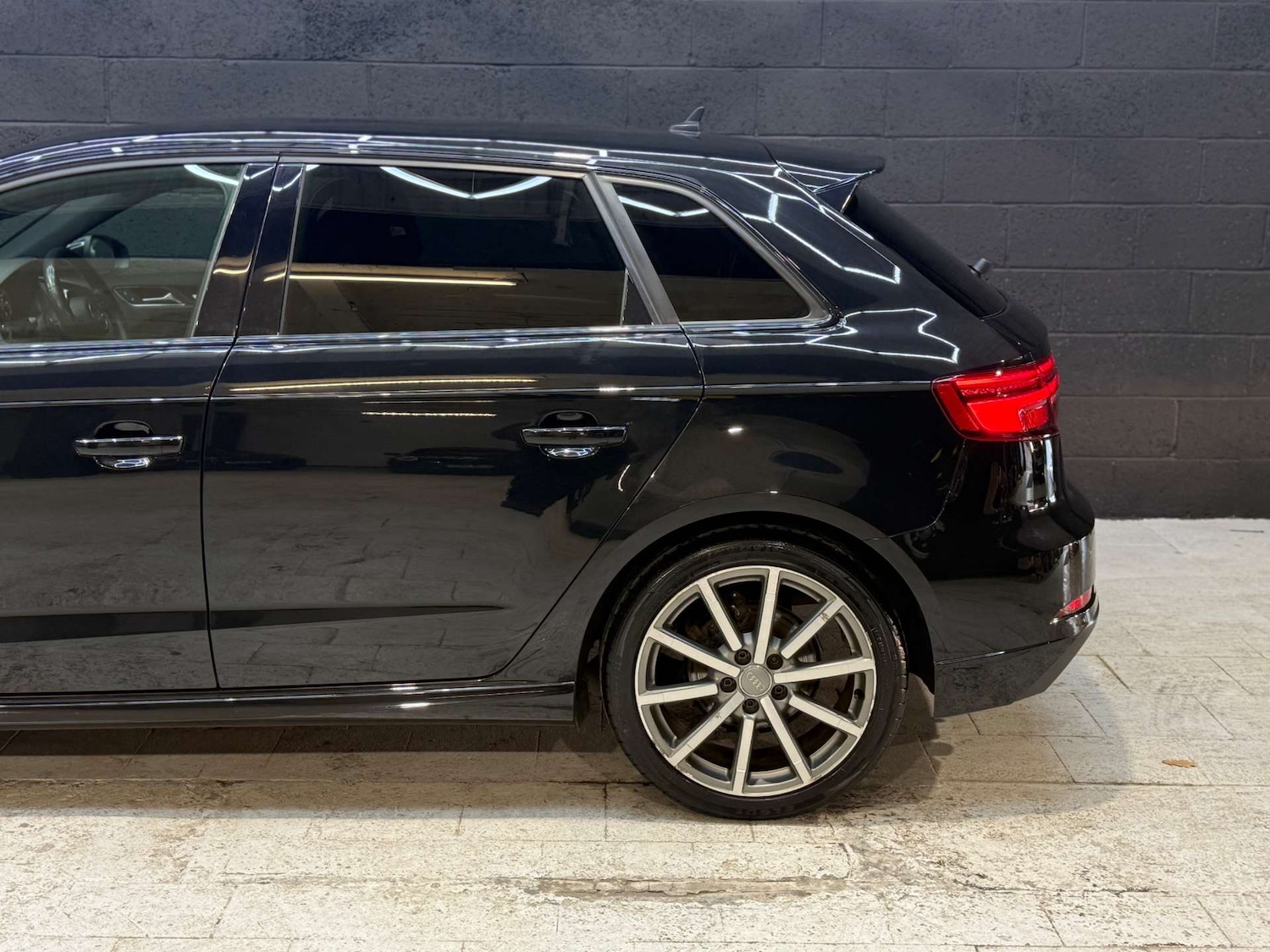 Used Audi A3 2018 for sale - 76277568: Photo 27