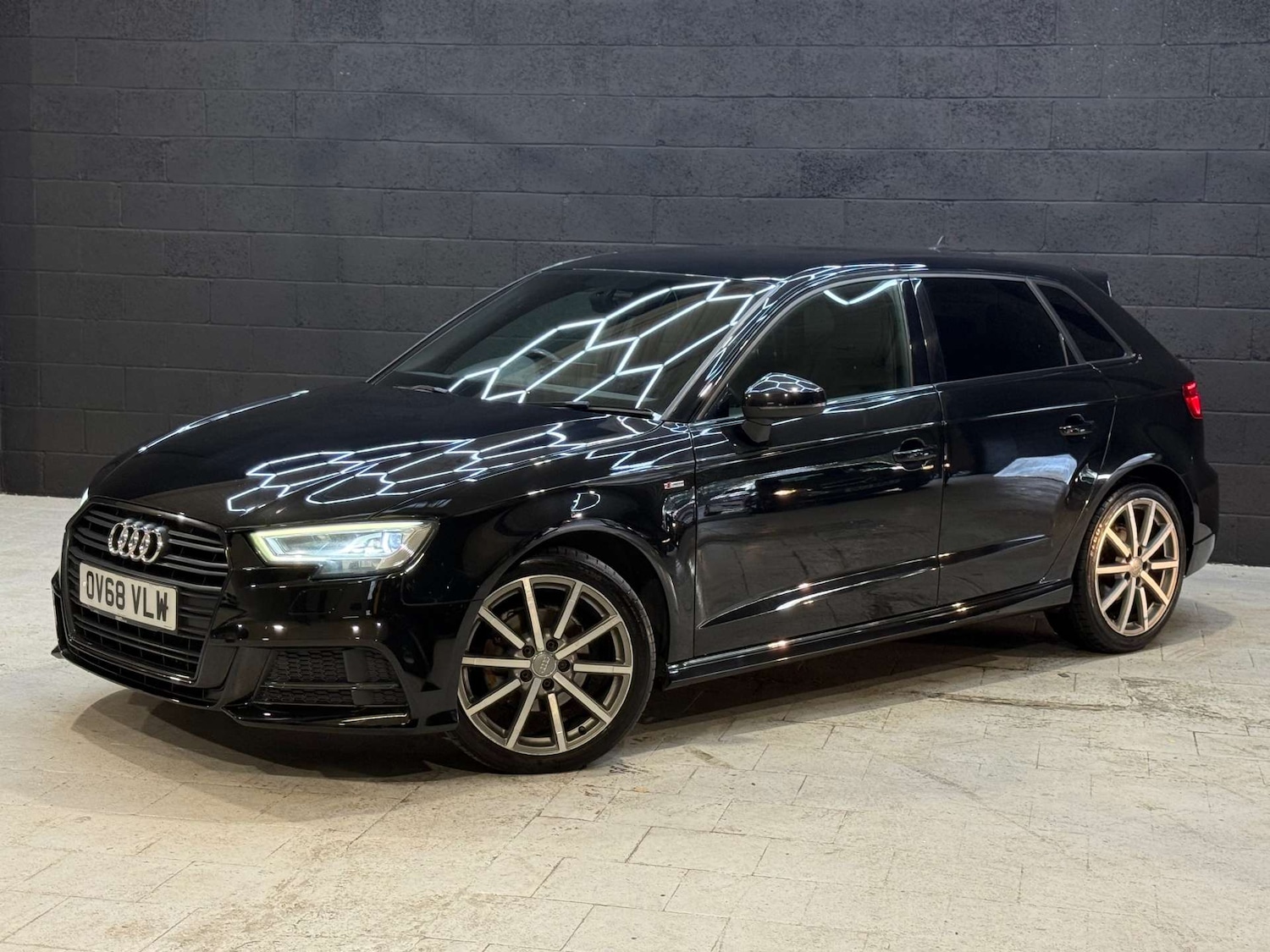 Used Audi A3 2018 for sale - 76277568: Photo 29