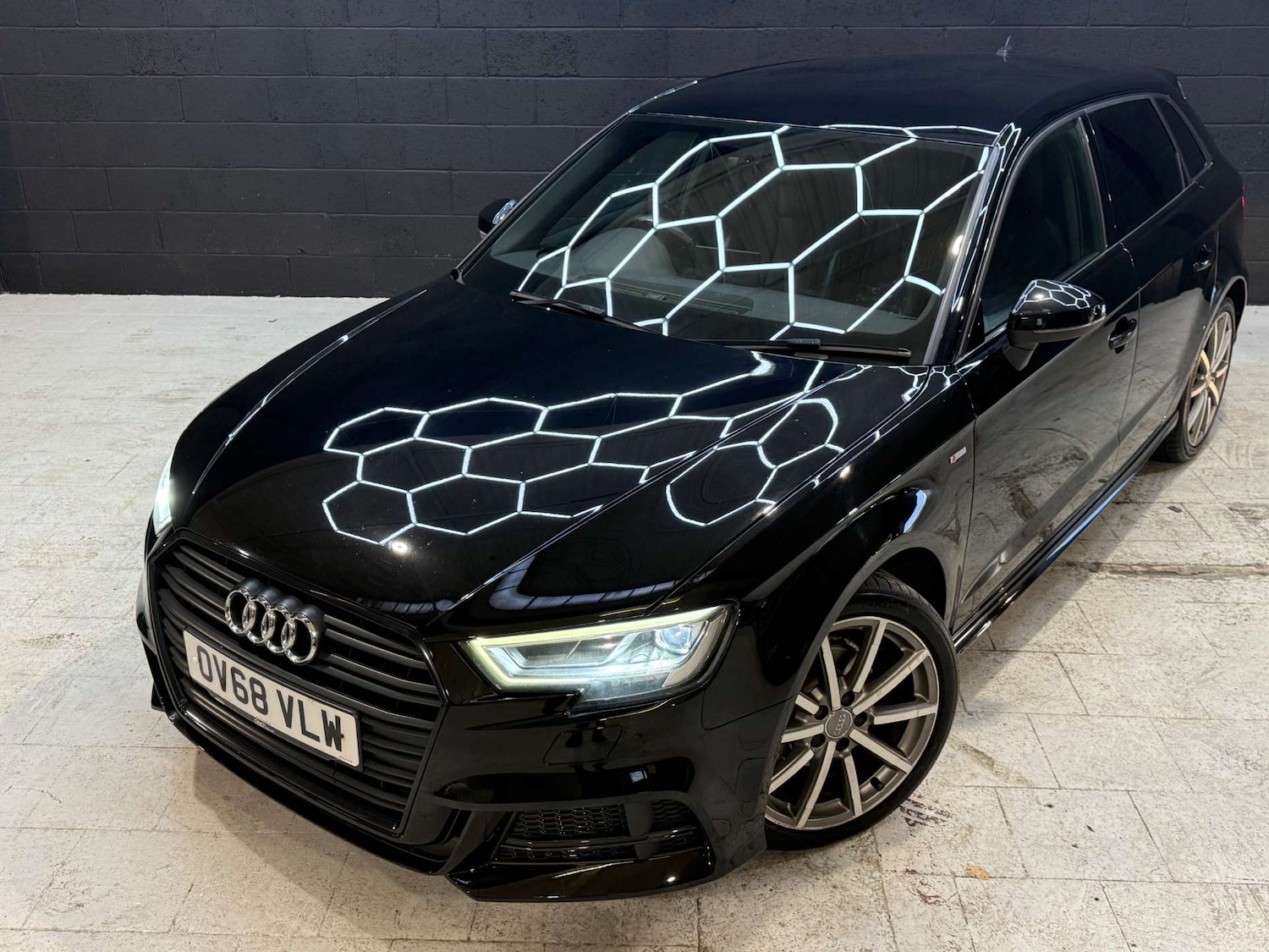 Used Audi A3 2018 for sale - 76277568: Photo 32