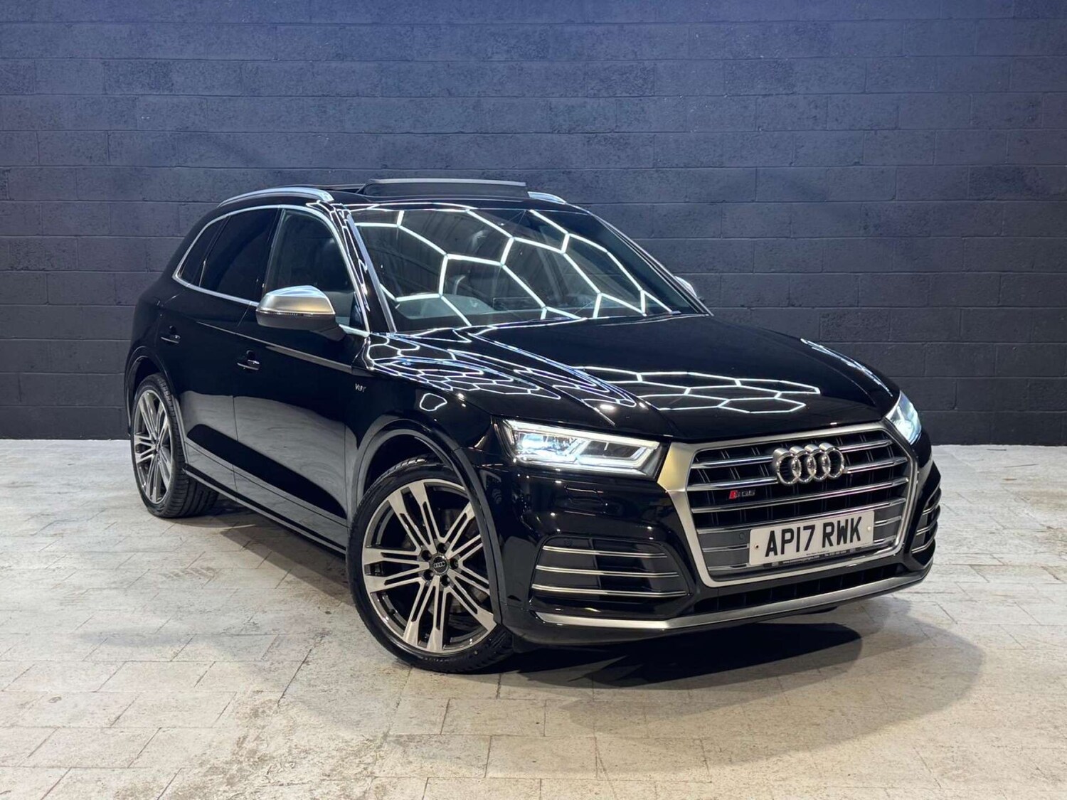 Used Audi Q5 2017 for sale - 76602169: Photo 11