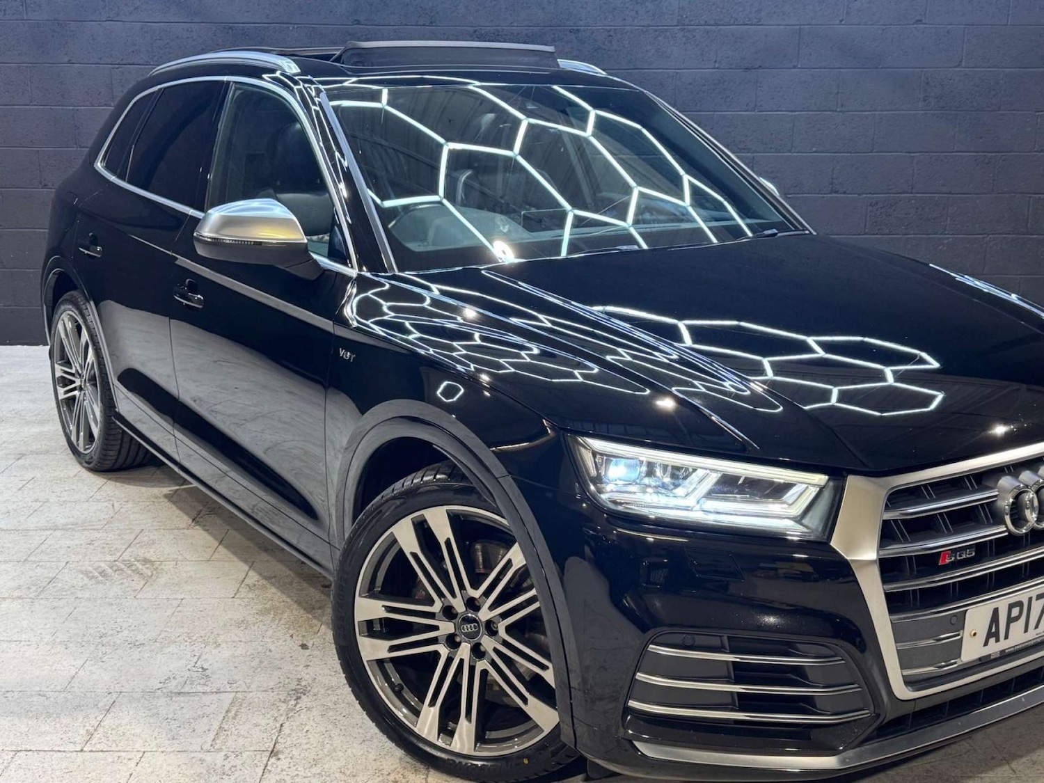 Used Audi Q5 2017 for sale - 76602169: Photo 12