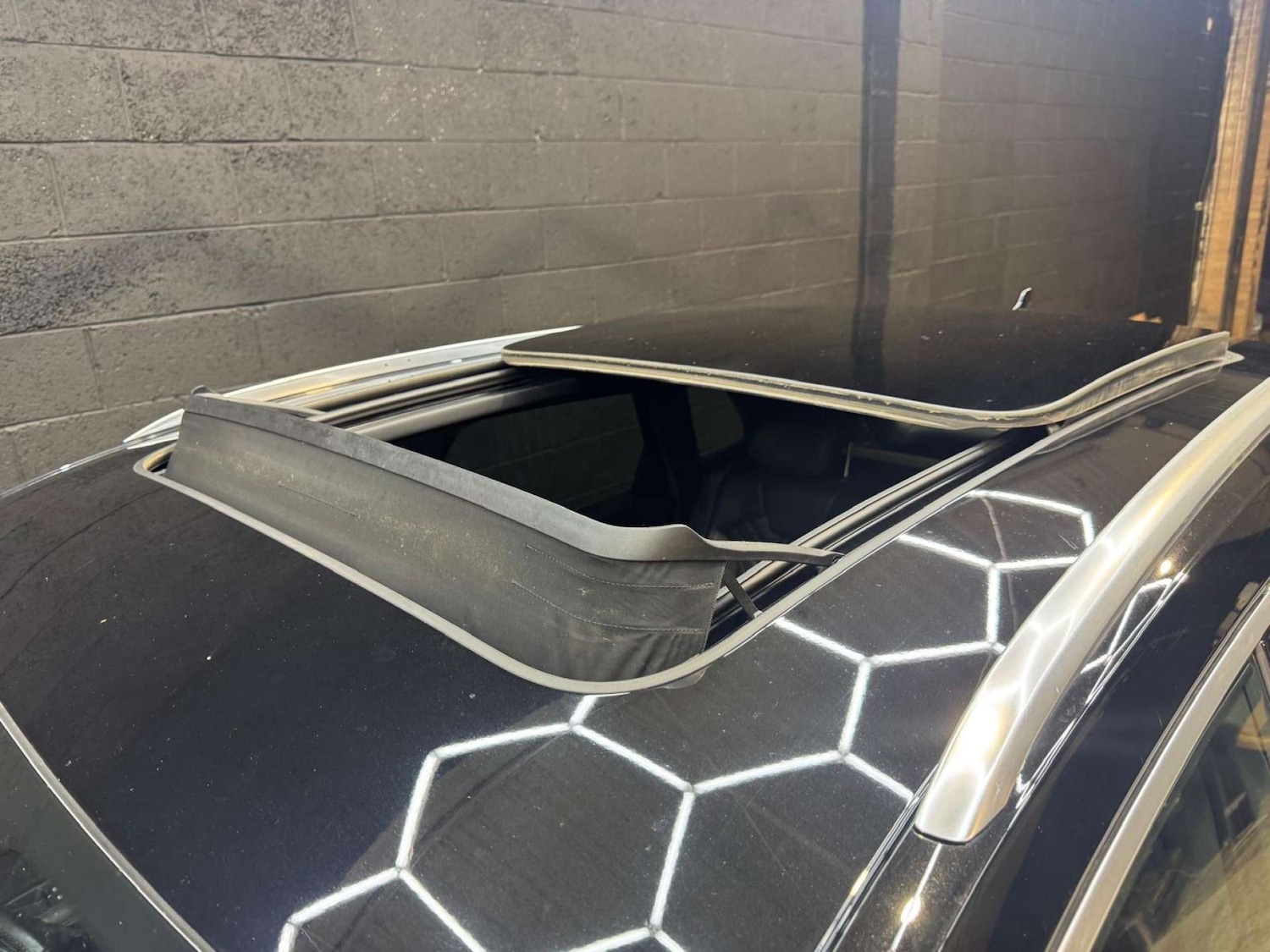 Used Audi Q5 2017 for sale - 76602169: Photo 38