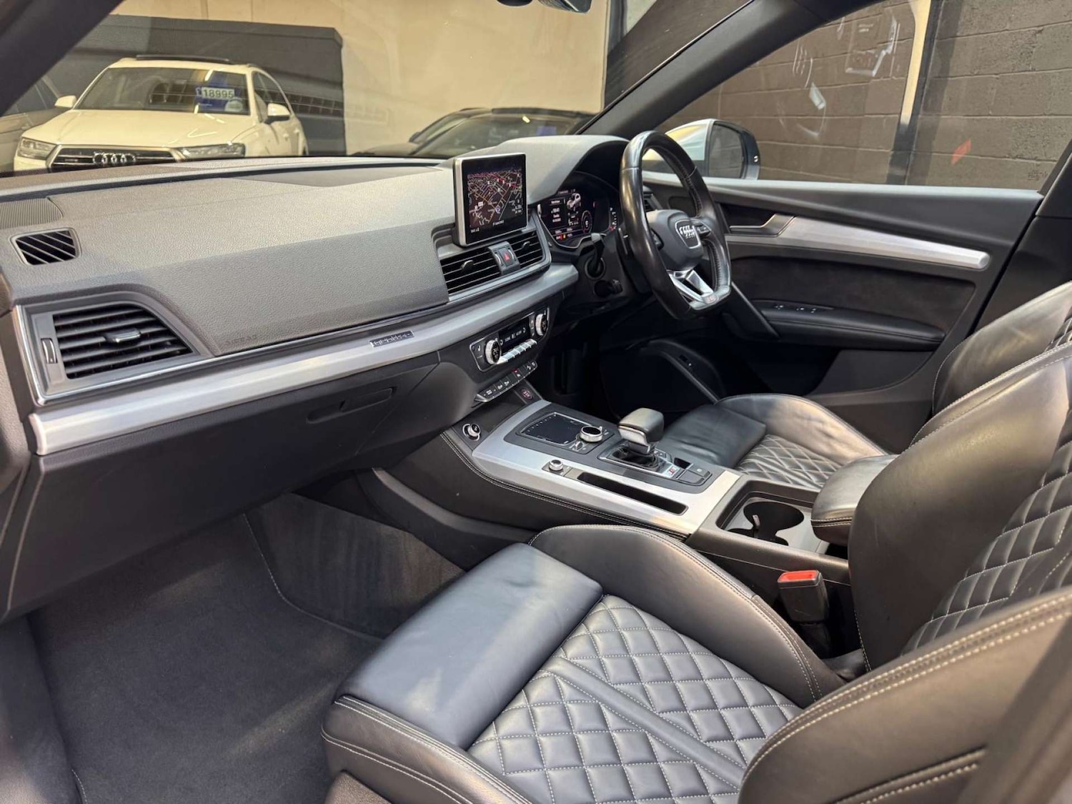 Used Audi Q5 2017 for sale - 76602169: Photo 69