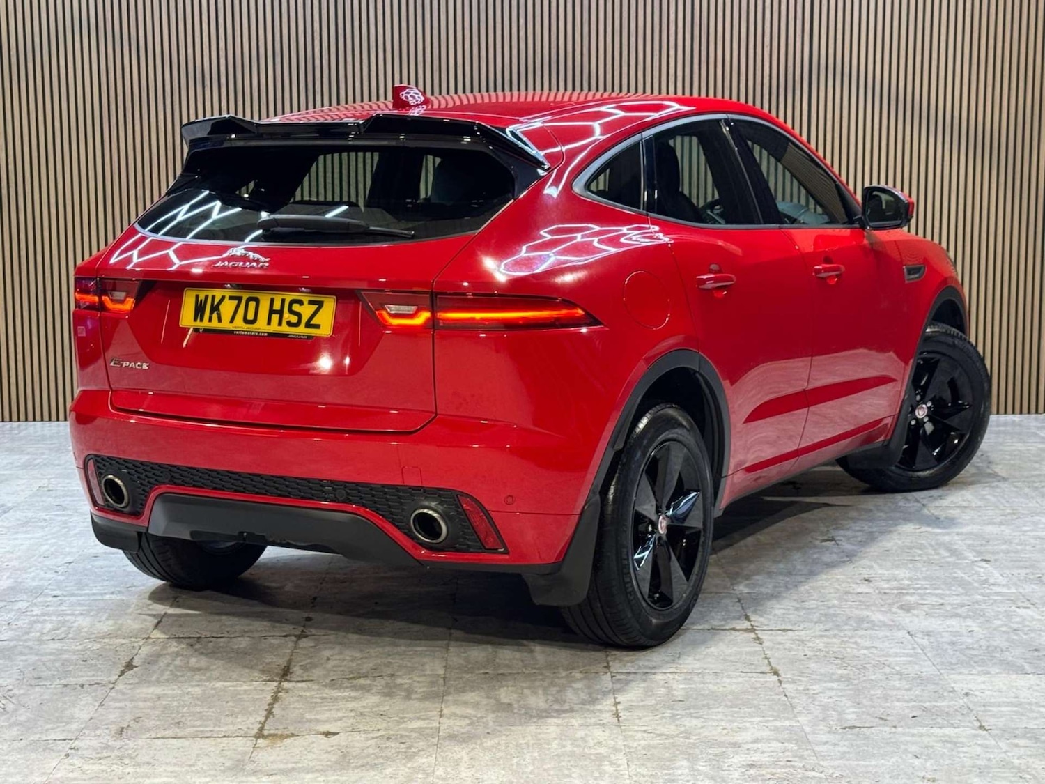 Used Jaguar E-Pace 2020 for sale - 77606747: Photo 2