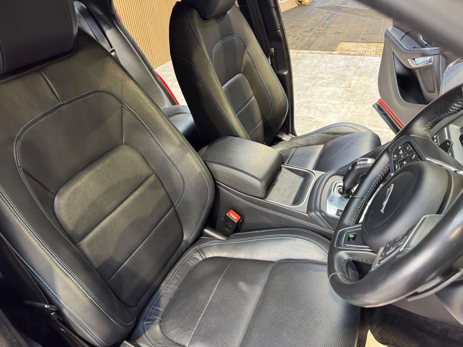 Used Jaguar E-Pace 2020 for sale - 77606747: Photo 27