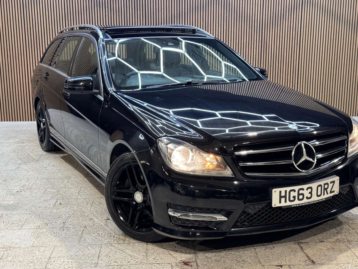 Used Mercedes-Benz C Class 2014 for sale - 77310987: Photo 10