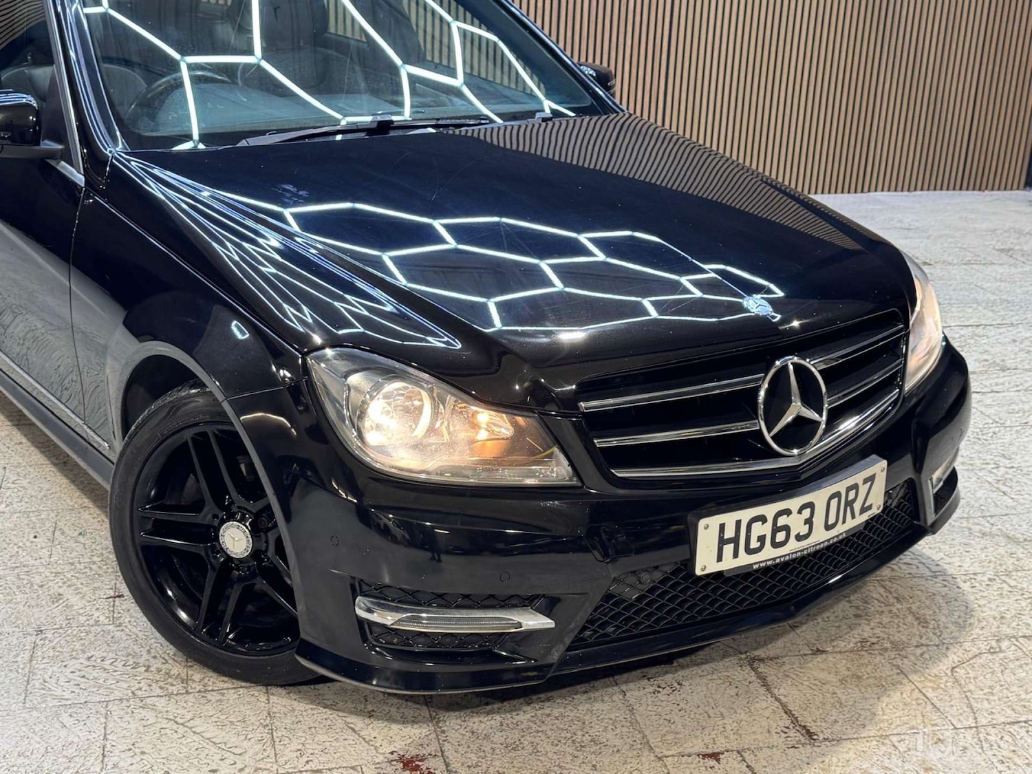 Used Mercedes-Benz C Class 2014 for sale - 77310987: Photo 11