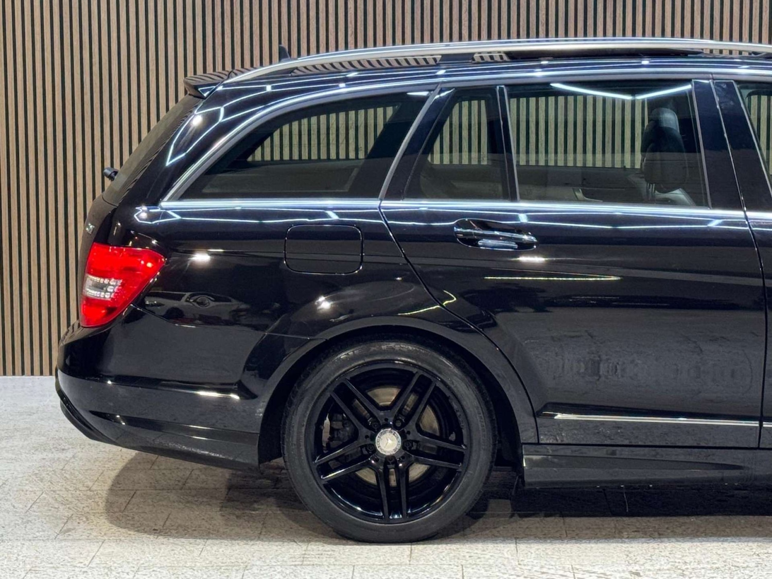 Used Mercedes-Benz C Class 2014 for sale - 77310987: Photo 18