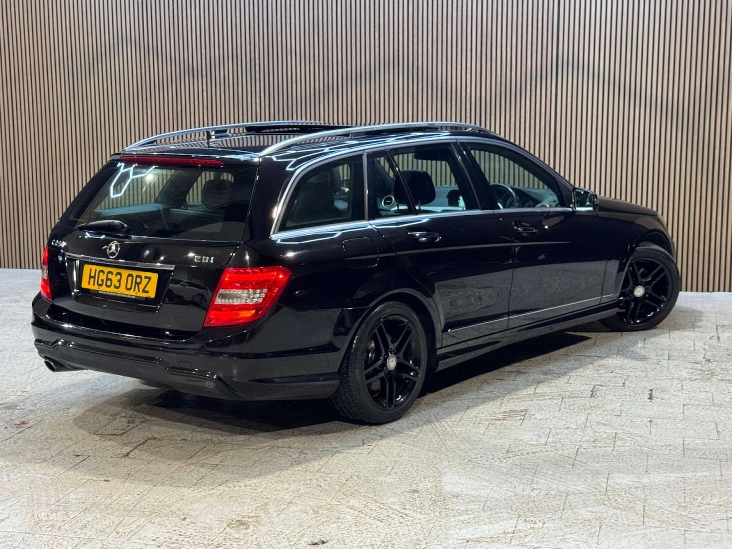 Used Mercedes-Benz C Class 2014 for sale - 77310987: Photo 23