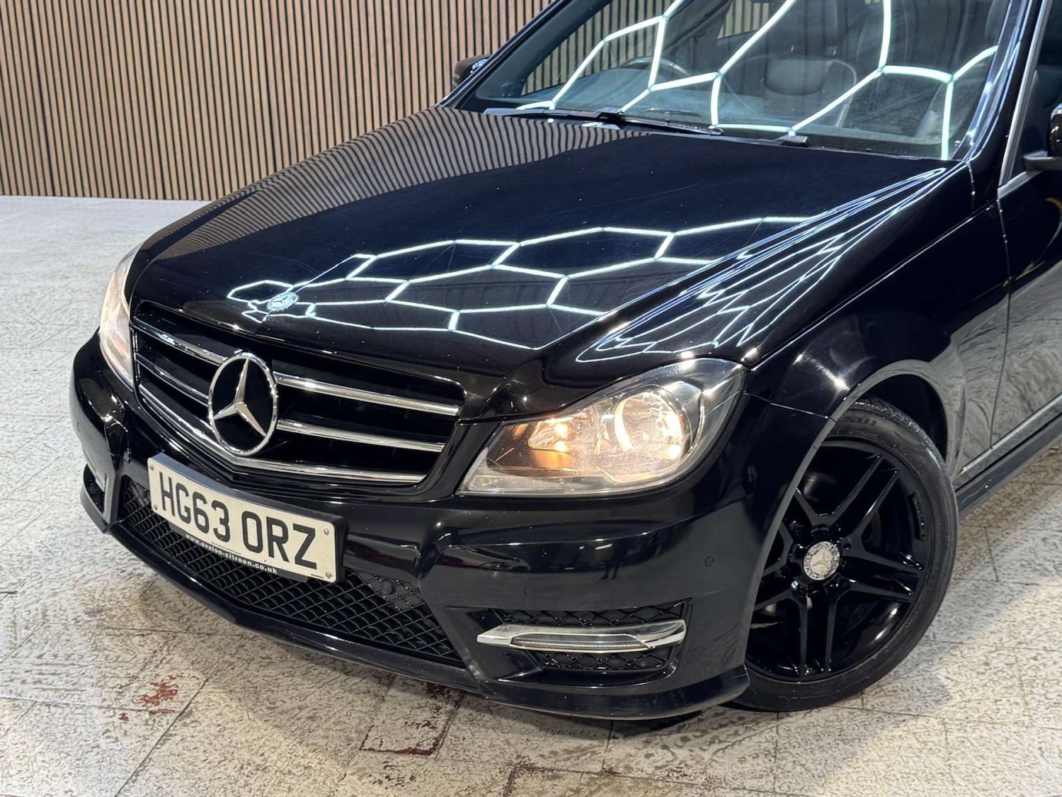 Used Mercedes-Benz C Class 2014 for sale - 77310987: Photo 34