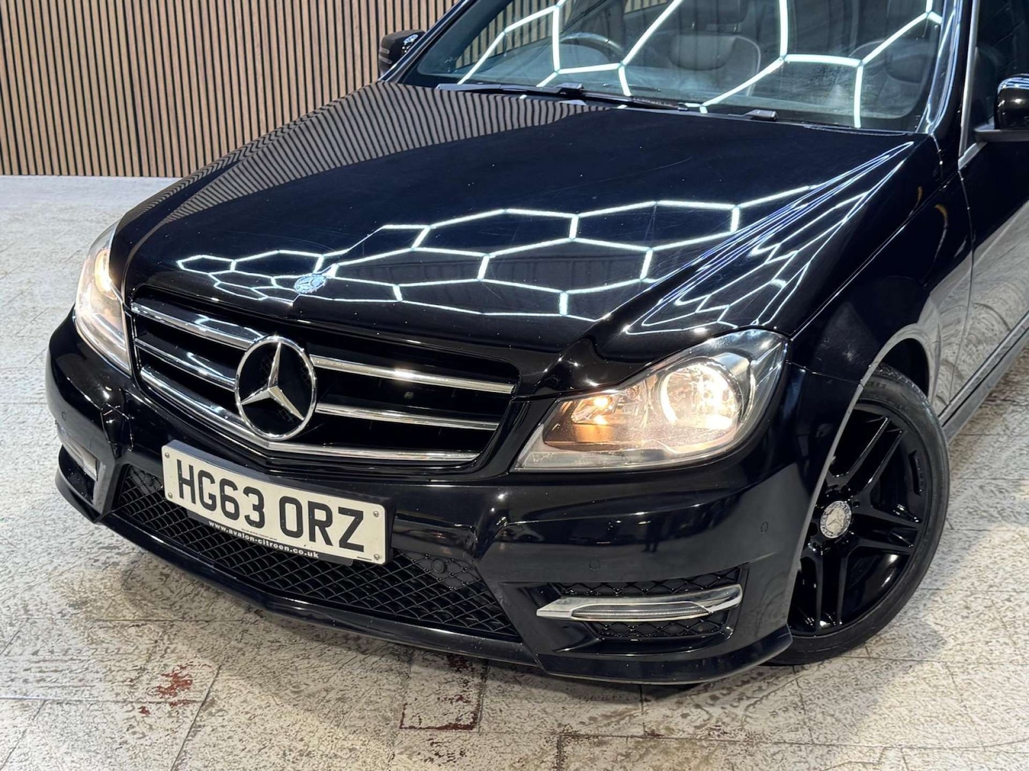 Used Mercedes-Benz C Class 2014 for sale - 77310987: Photo 35