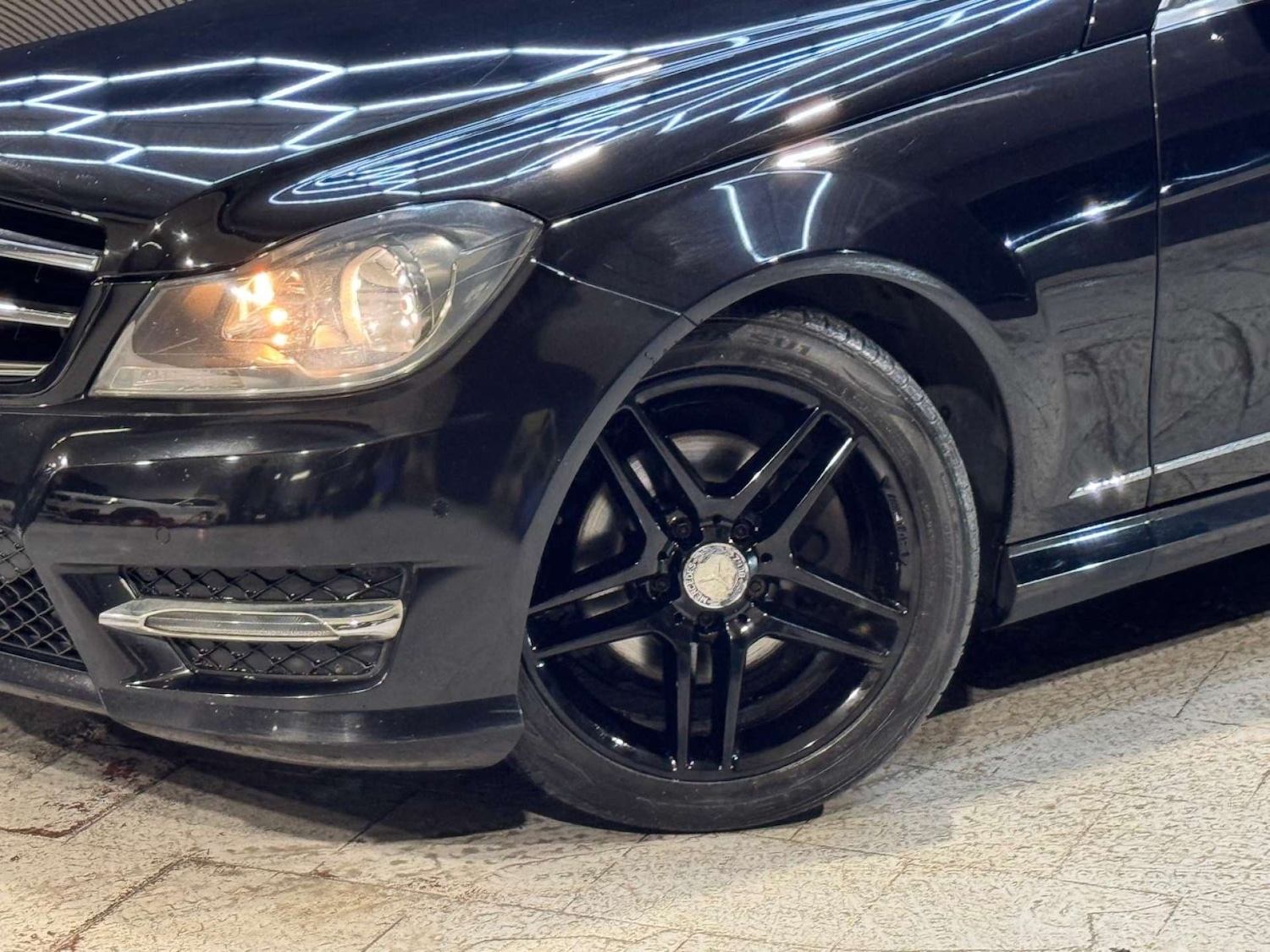 Used Mercedes-Benz C Class 2014 for sale - 77310987: Photo 38