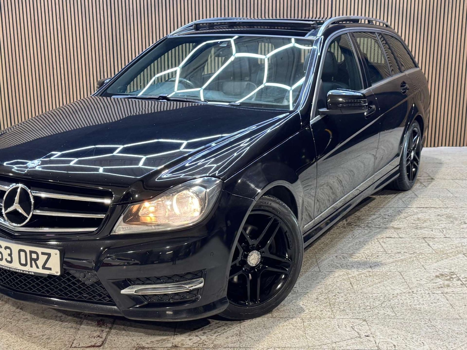 Used Mercedes-Benz C Class 2014 for sale - 77310987: Photo 39