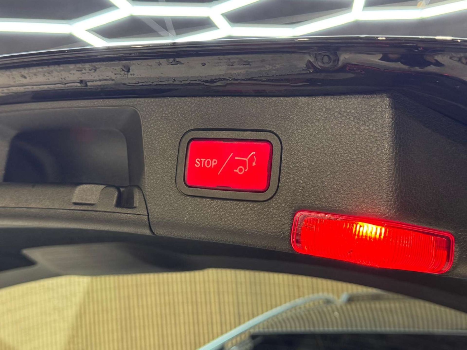 Used Mercedes-Benz C Class 2014 for sale - 77310987: Photo 40