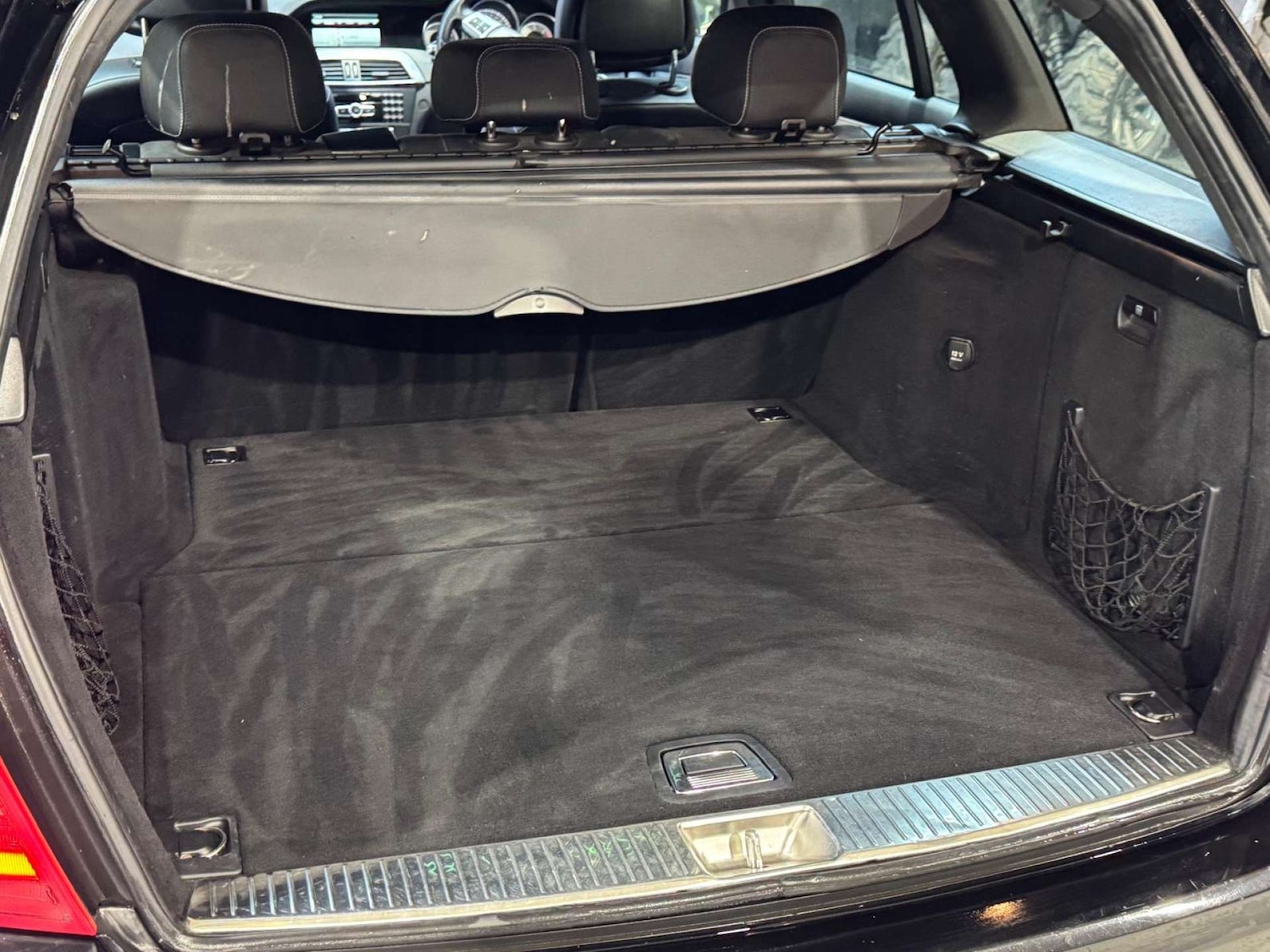 Used Mercedes-Benz C Class 2014 for sale - 77310987: Photo 42