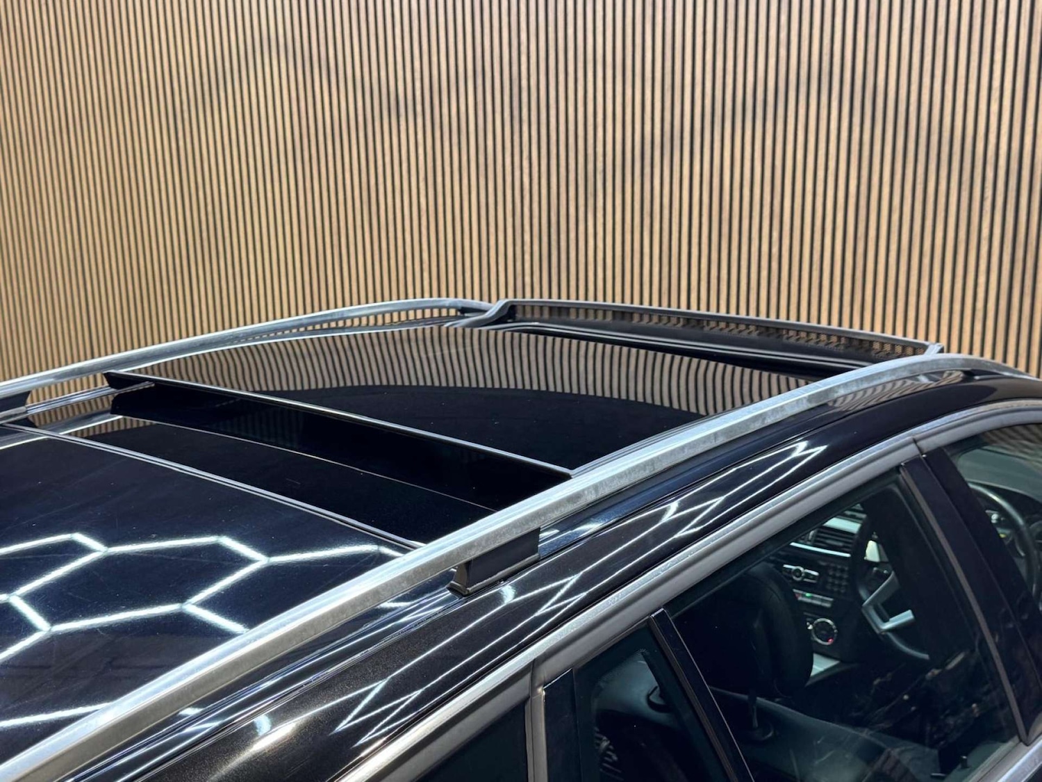 Used Mercedes-Benz C Class 2014 for sale - 77310987: Photo 44