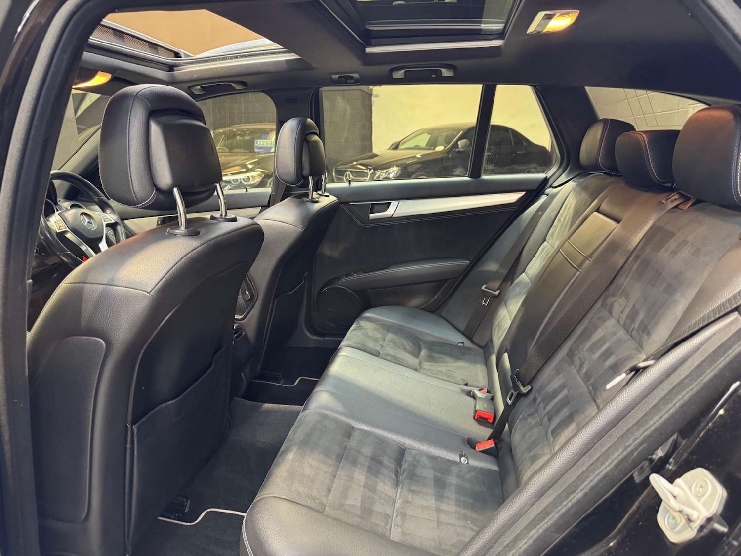 Used Mercedes-Benz C Class 2014 for sale - 77310987: Photo 71