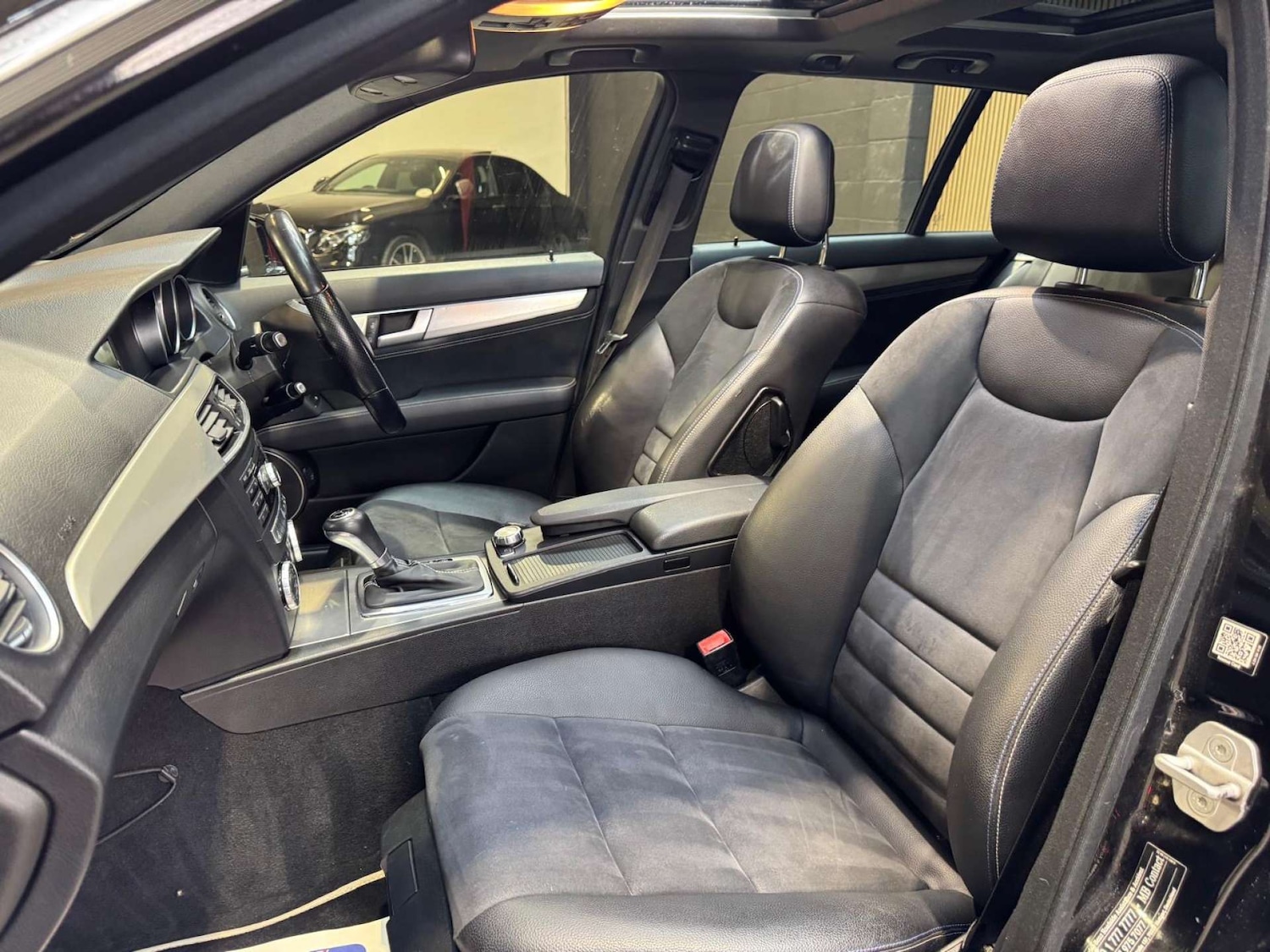 Used Mercedes-Benz C Class 2014 for sale - 77310987: Photo 78