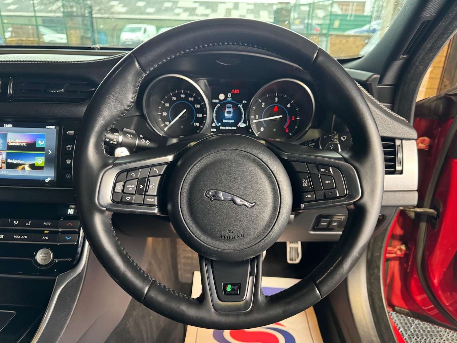 Used Jaguar XF 2018 for sale - 77492532: Photo 13