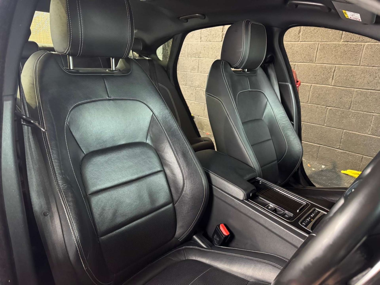 Used Jaguar XF 2018 for sale - 77492532: Photo 15