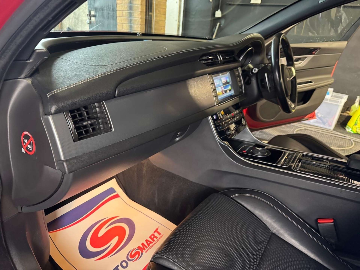 Used Jaguar XF 2018 for sale - 77492532: Photo 37