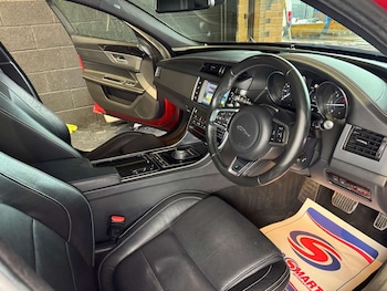 Used Jaguar XF 2018 for sale - 77492532: Photo