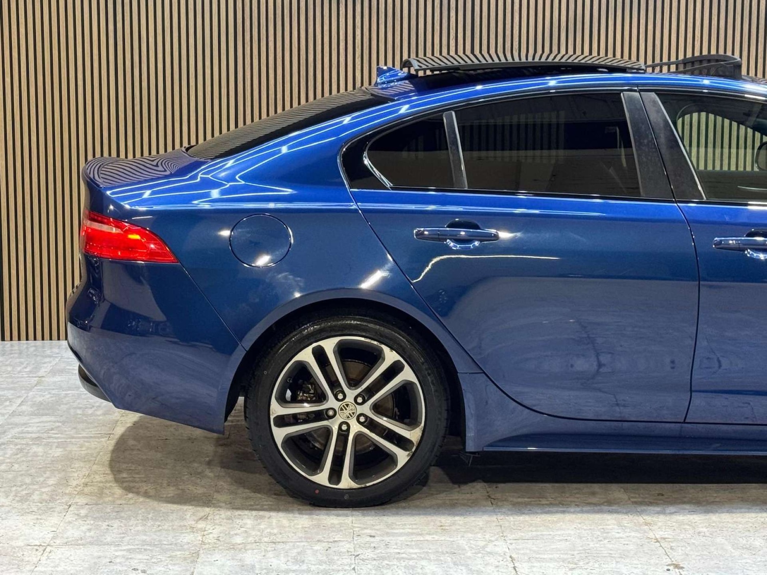 Used Jaguar XE 2016 for sale - 77676606: Photo 11