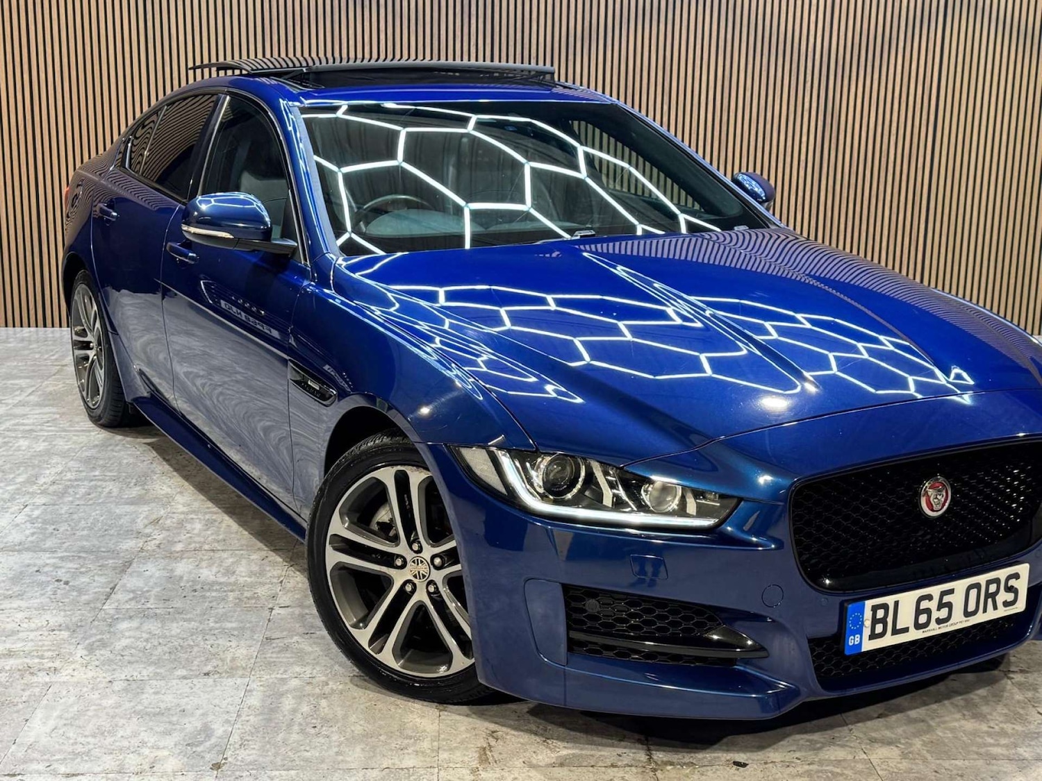 Used Jaguar XE 2016 for sale - 77676606: Photo 24